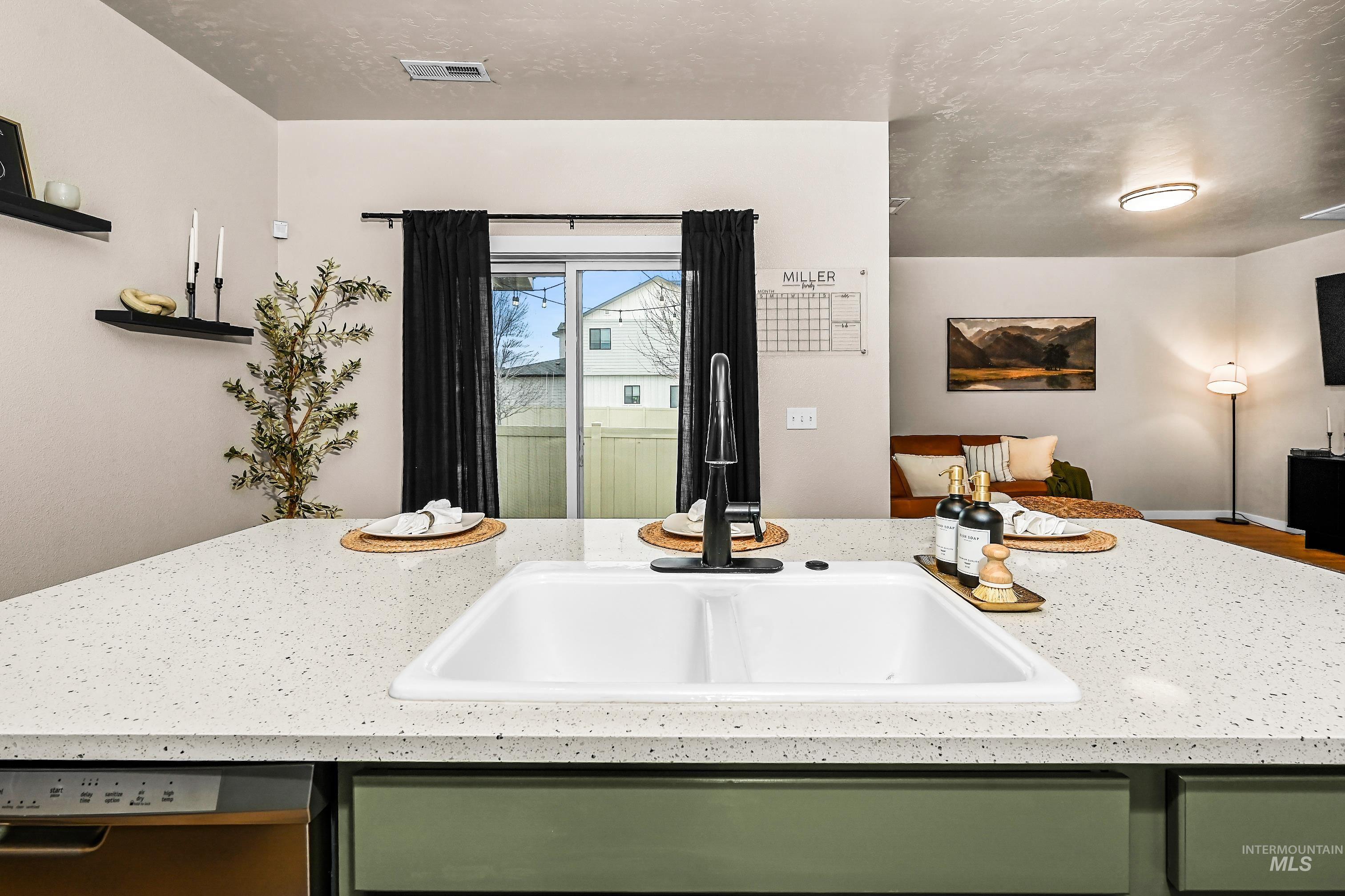 188 S Echo Canyon Avenue, Meridian, Idaho 83642-5406, 3 Bedrooms, 2 Bathrooms, Residential For Sale, Price $425,000, 98971122