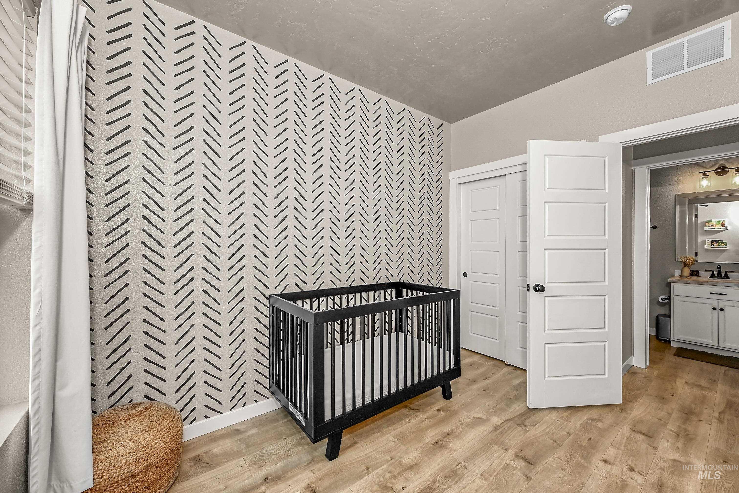 188 S Echo Canyon Avenue, Meridian, Idaho 83642-5406, 3 Bedrooms, 2 Bathrooms, Residential For Sale, Price $425,000, 98971122