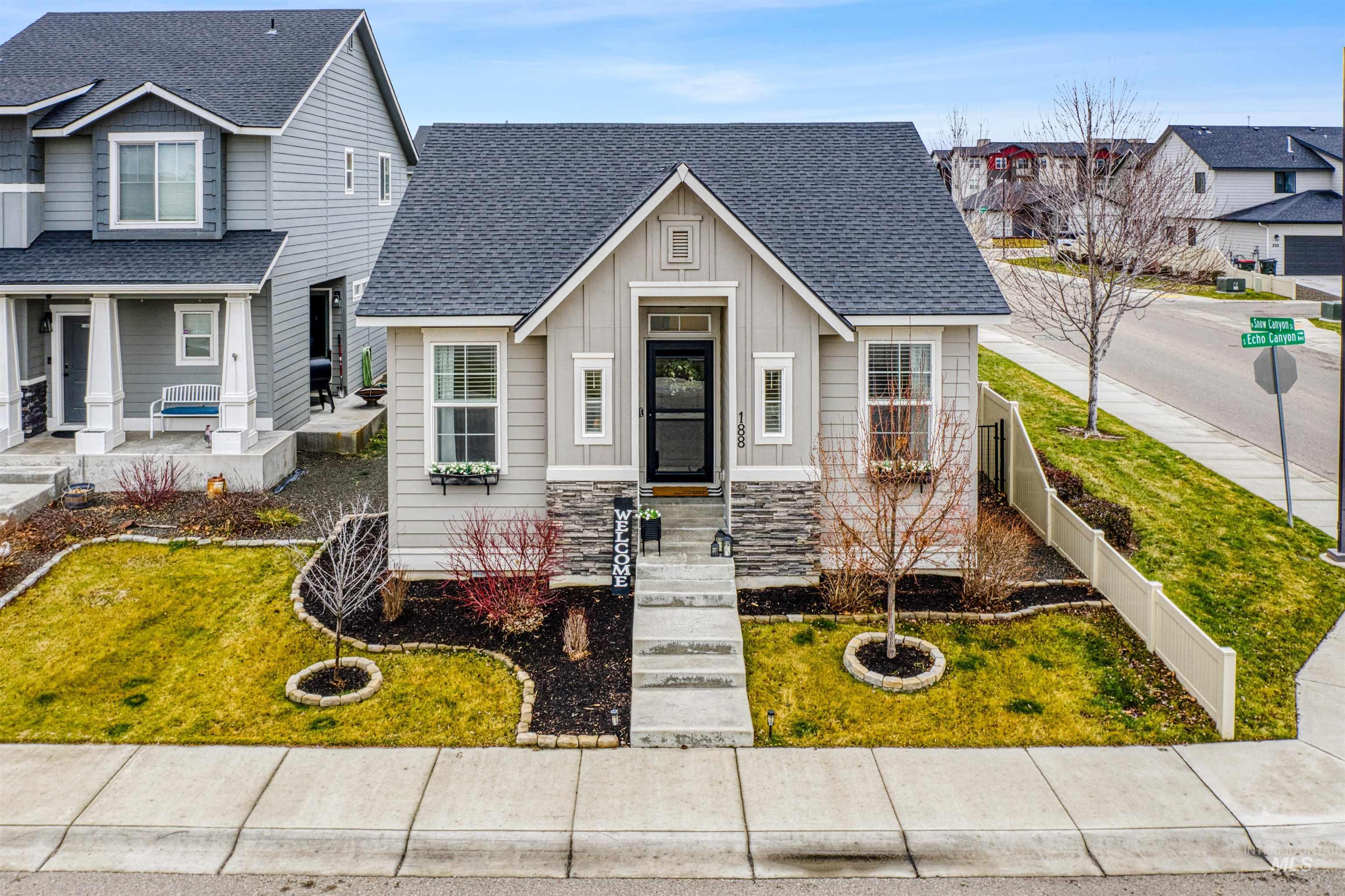 188 S Echo Canyon Avenue, Meridian, Idaho 83642-5406, 3 Bedrooms, 2 Bathrooms, Residential For Sale, Price $425,000, 98971122