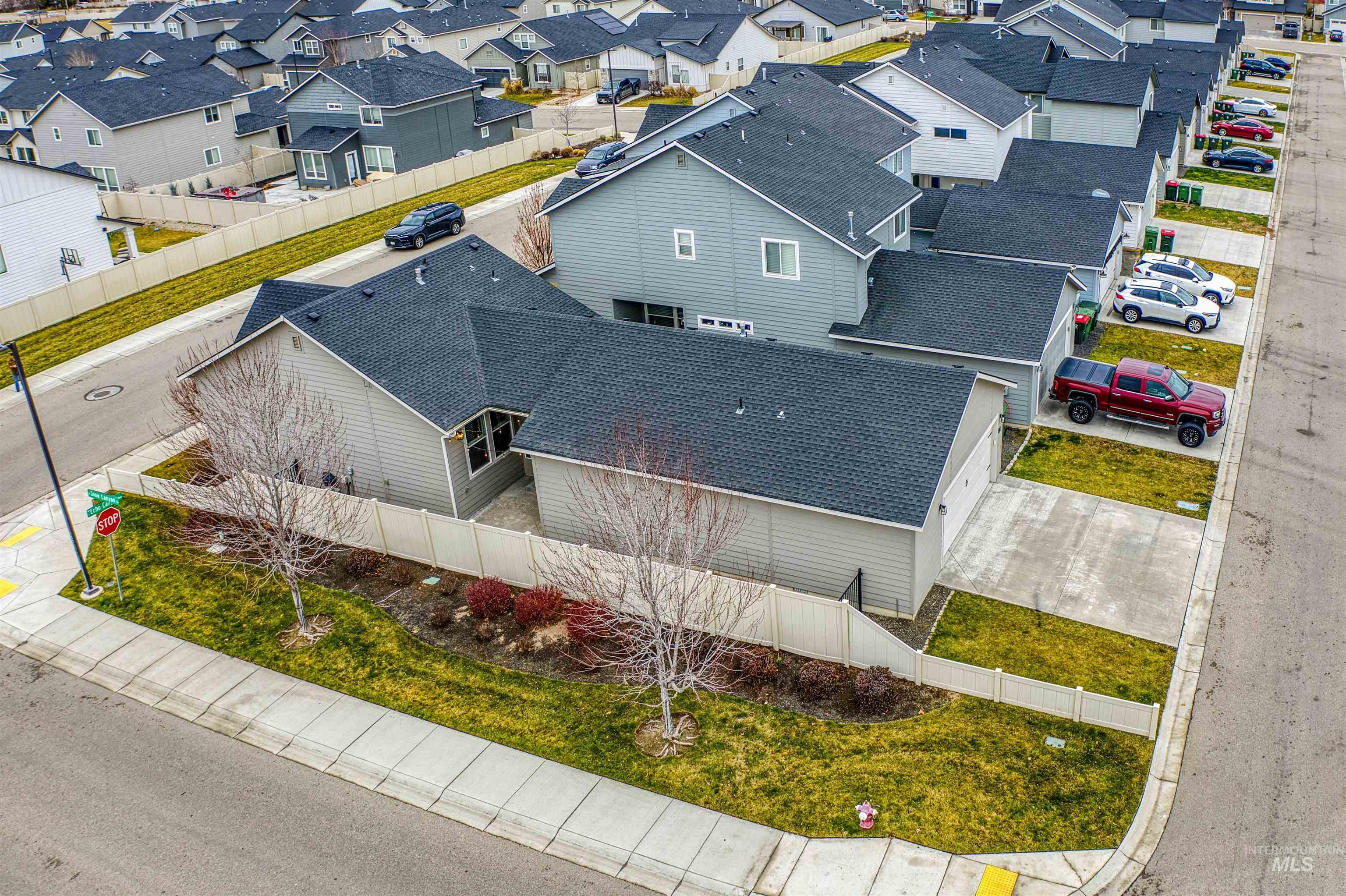 188 S Echo Canyon Avenue, Meridian, Idaho 83642-5406, 3 Bedrooms, 2 Bathrooms, Residential For Sale, Price $425,000, 98971122