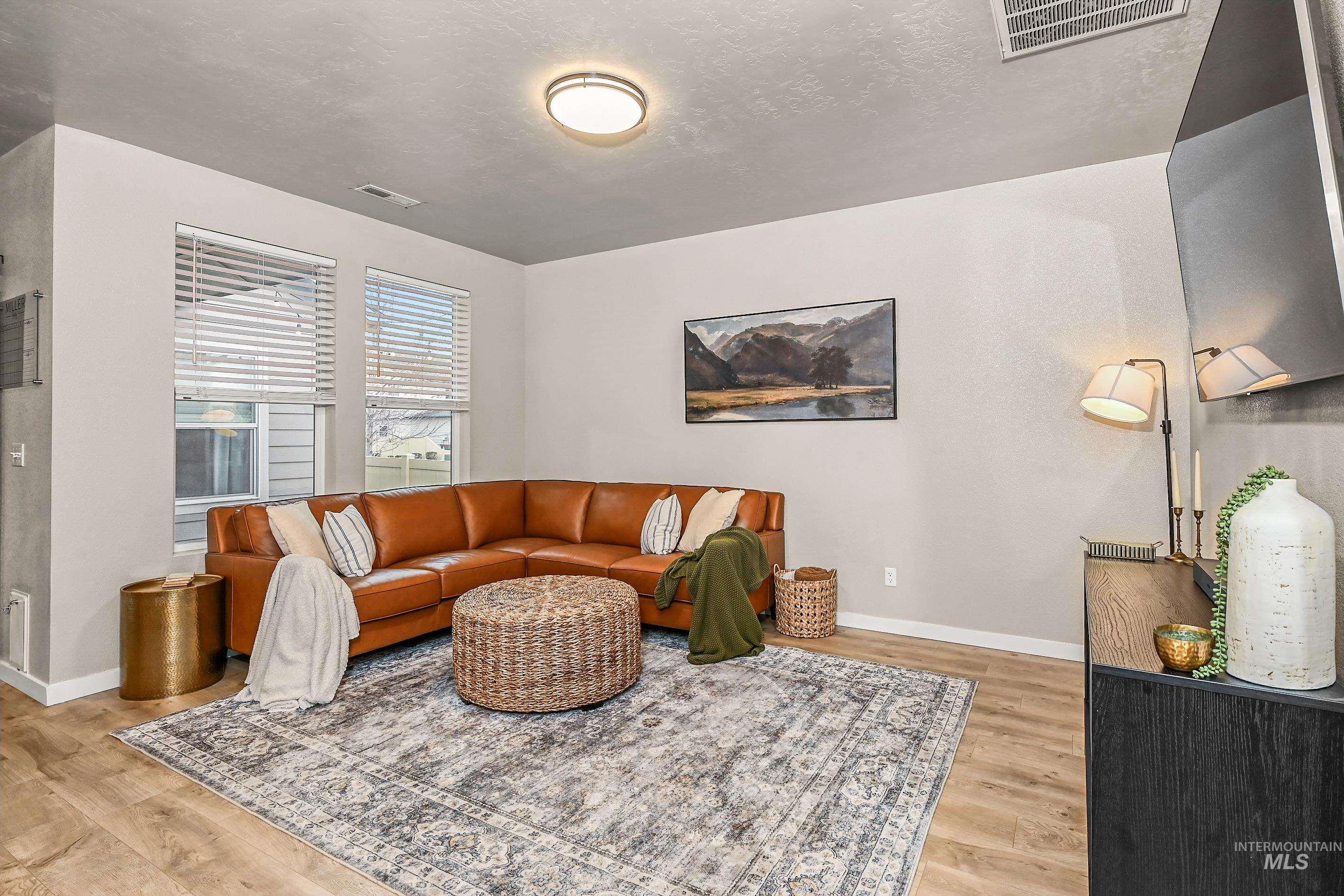 188 S Echo Canyon Avenue, Meridian, Idaho 83642-5406, 3 Bedrooms, 2 Bathrooms, Residential For Sale, Price $425,000, 98971122