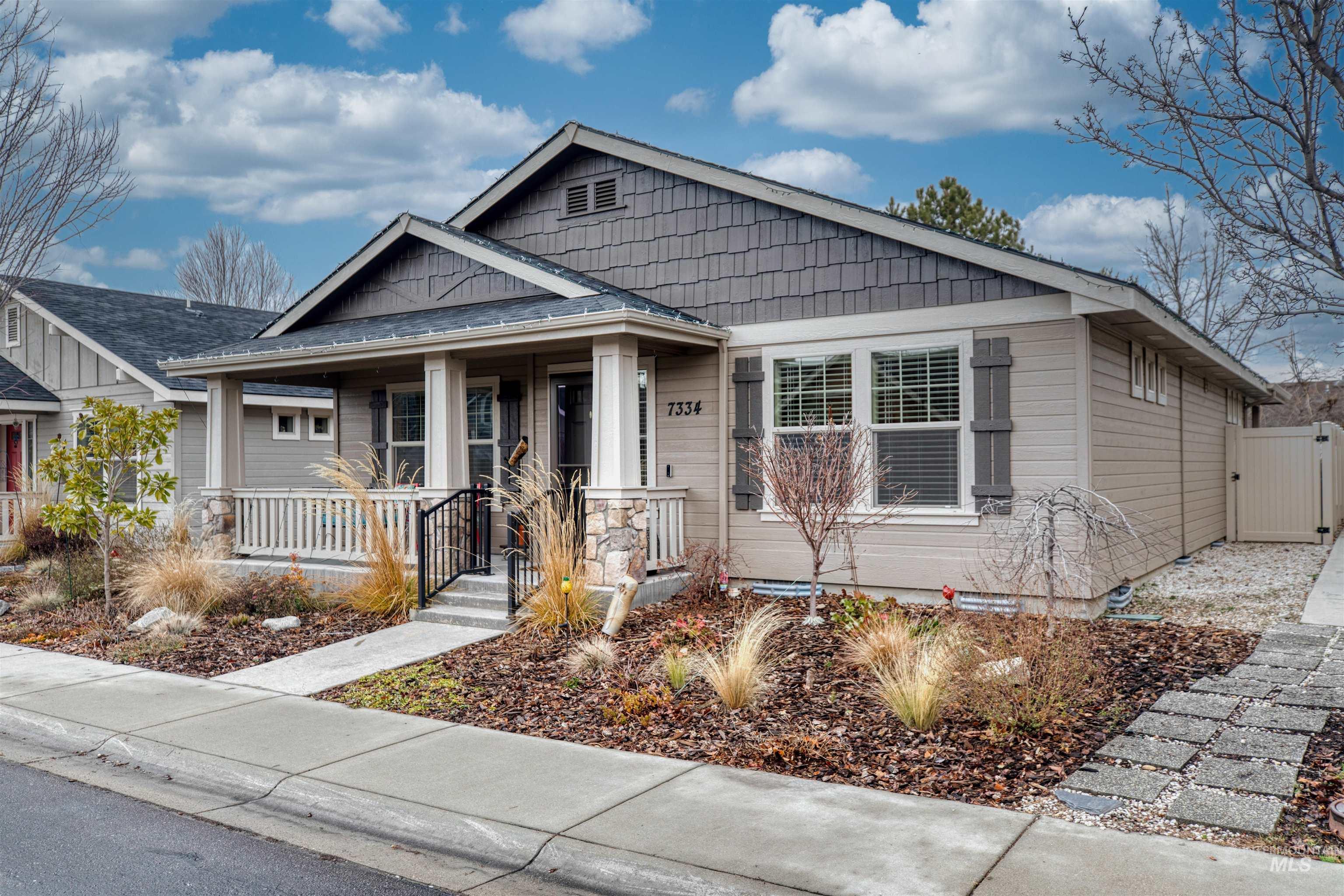 7334 W Baron Ln, Boise, Idaho 83714-5094, 3 Bedrooms, 2 Bathrooms, Residential For Sale, Price $484,000,MLS 98971126