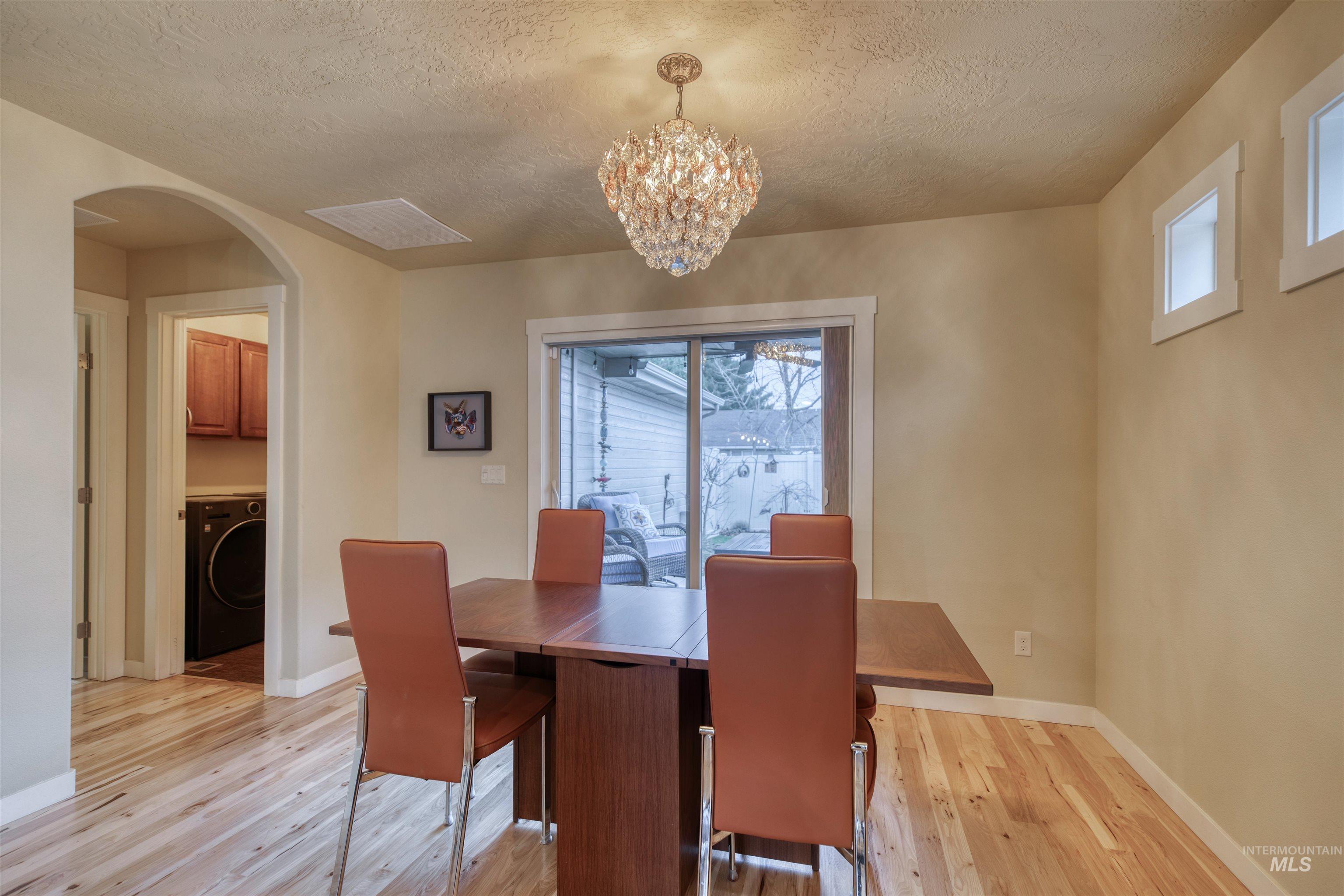 7334 W Baron Ln, Boise, Idaho 83714-5094, 3 Bedrooms, 2 Bathrooms, Residential For Sale, Price $484,000,MLS 98971126