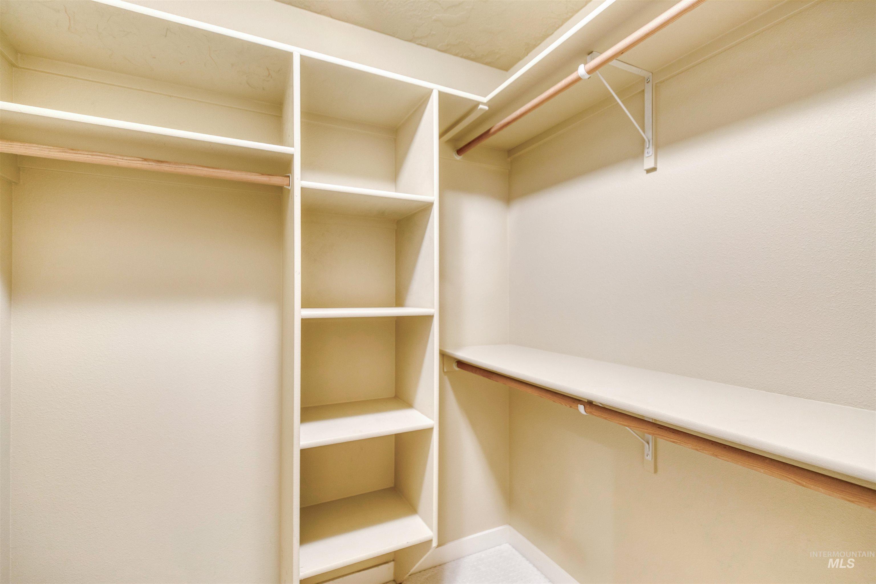 7334 W Baron Ln, Boise, Idaho 83714-5094, 3 Bedrooms, 2 Bathrooms, Residential For Sale, Price $484,000,MLS 98971126