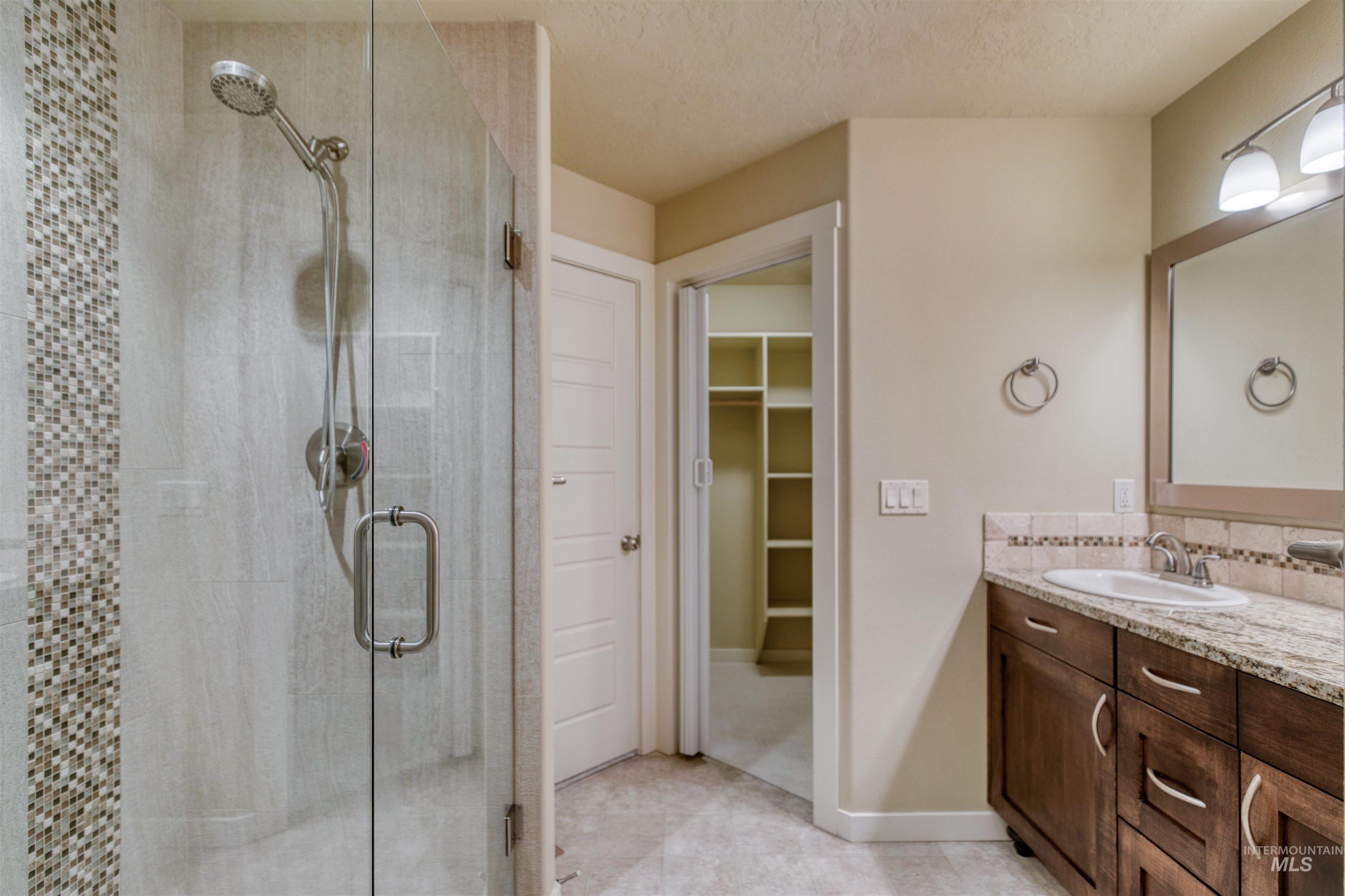 7334 W Baron Ln, Boise, Idaho 83714-5094, 3 Bedrooms, 2 Bathrooms, Residential For Sale, Price $484,000,MLS 98971126