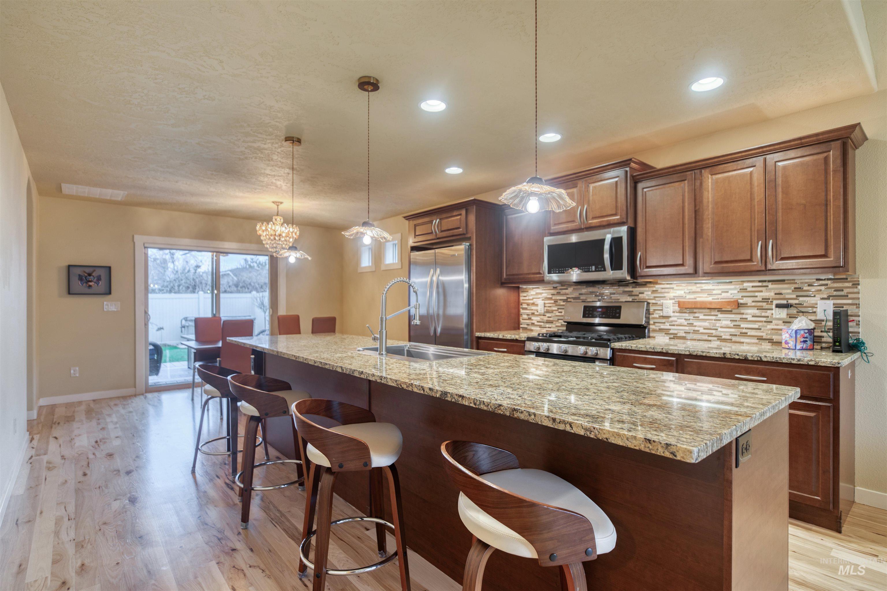 7334 W Baron Ln, Boise, Idaho 83714-5094, 3 Bedrooms, 2 Bathrooms, Residential For Sale, Price $484,000,MLS 98971126