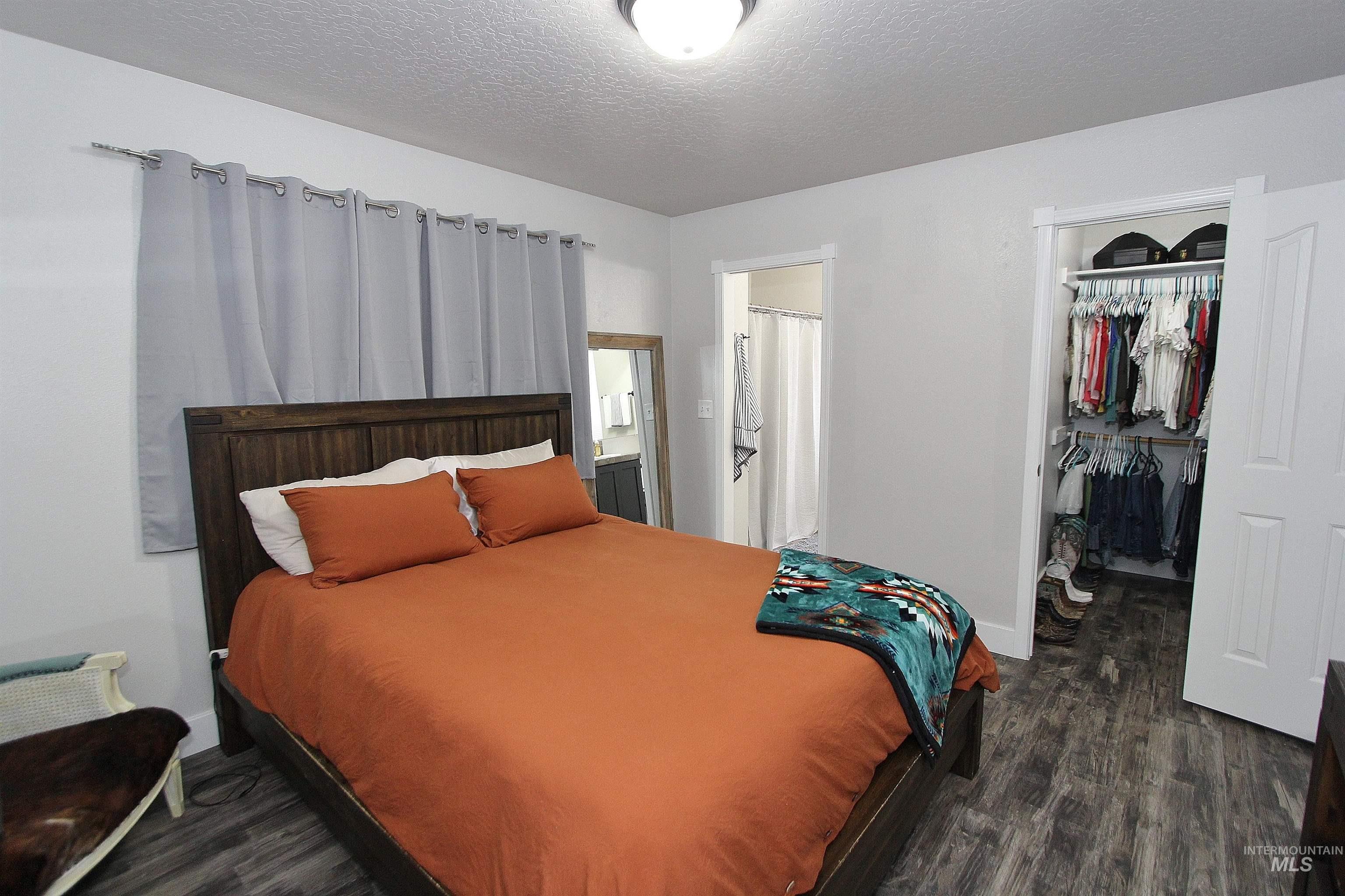 516 Arrowhead Dr, Nampa, Idaho 83686, 3 Bedrooms, 2 Bathrooms, Residential For Sale, Price $339,900,MLS 98971127