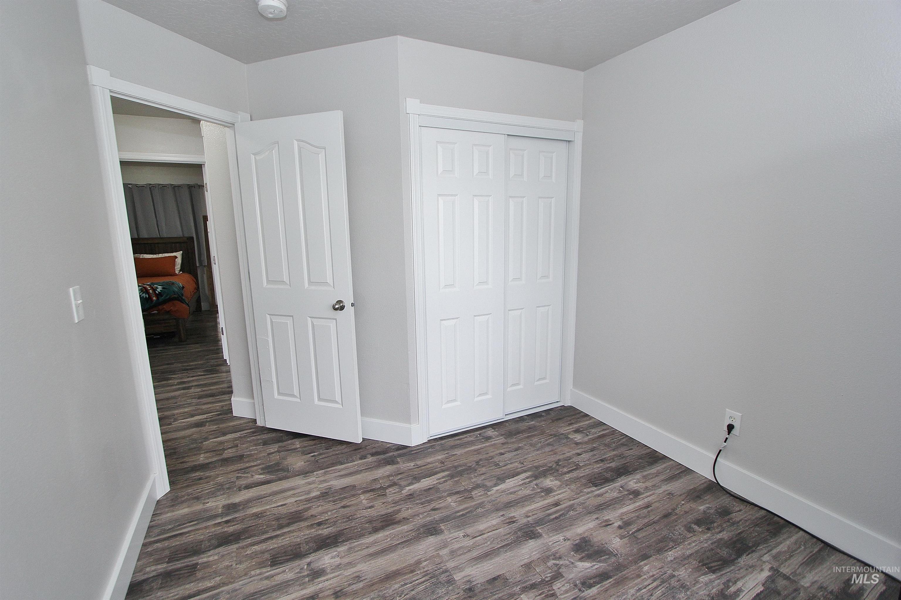 516 Arrowhead Dr, Nampa, Idaho 83686, 3 Bedrooms, 2 Bathrooms, Residential For Sale, Price $339,900,MLS 98971127