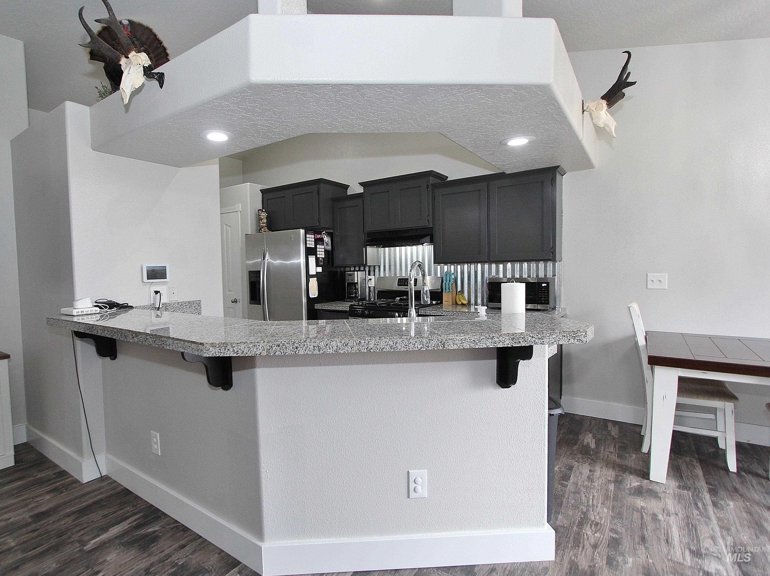 516 Arrowhead Dr, Nampa, Idaho 83686, 3 Bedrooms, 2 Bathrooms, Residential For Sale, Price $339,900,MLS 98971127