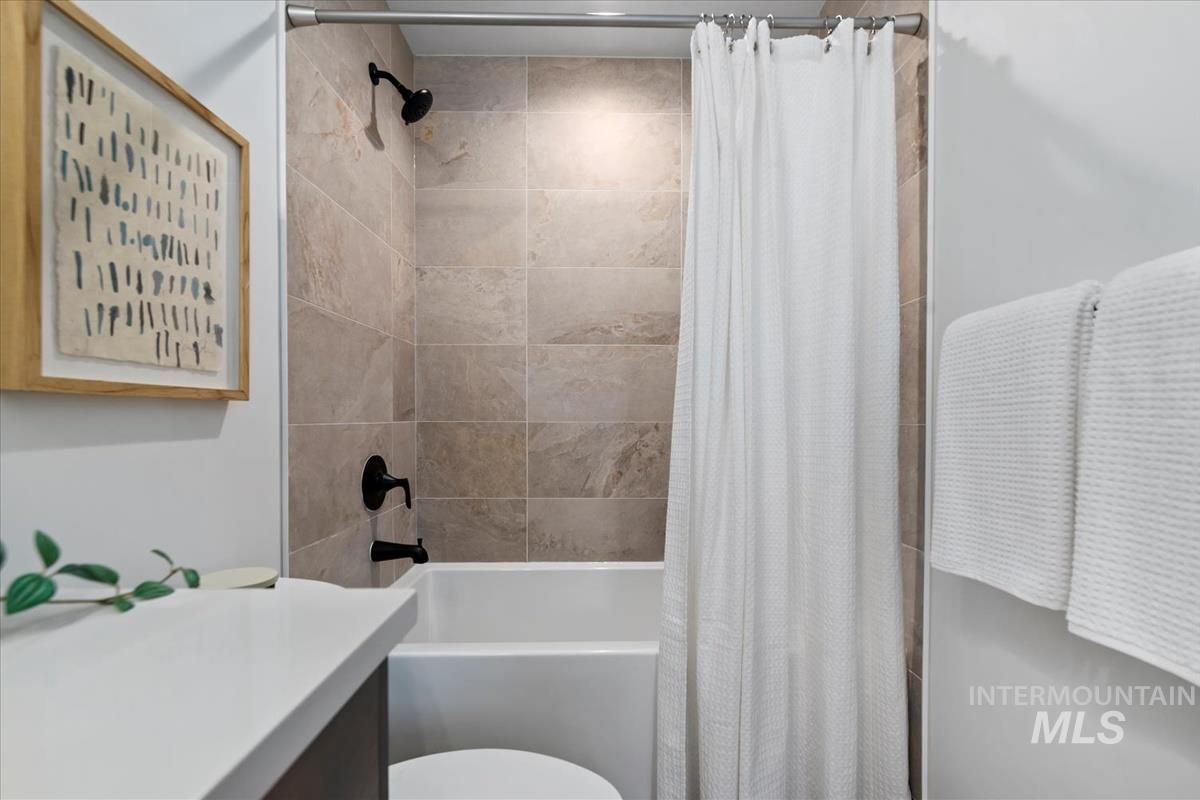 735 S Calhoun Ln, Star, Idaho 83669, 3 Bedrooms, 2.5 Bathrooms, Residential For Sale, Price $593,880,MLS 98971128