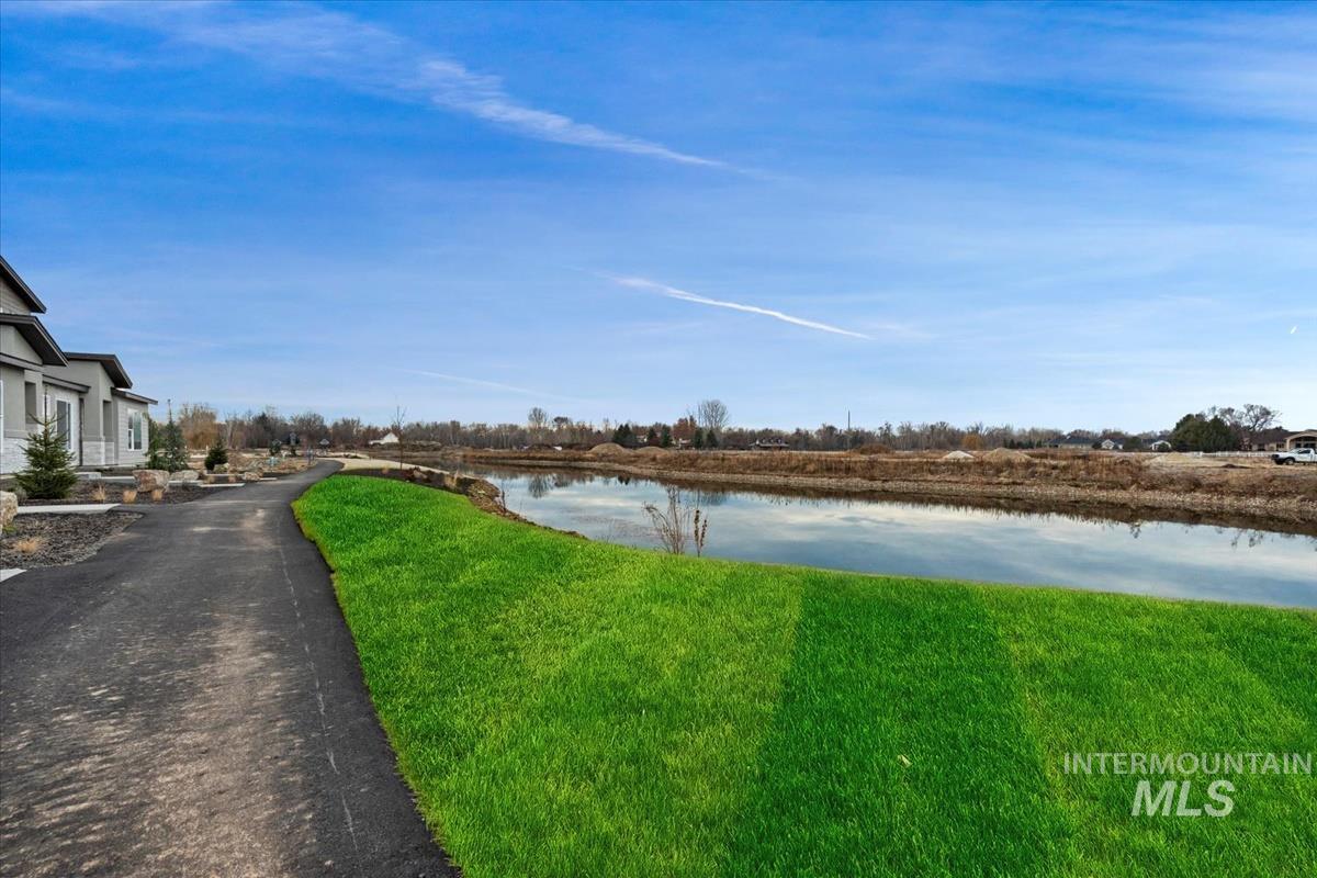 735 S Calhoun Ln, Star, Idaho 83669, 3 Bedrooms, 2.5 Bathrooms, Residential For Sale, Price $593,880,MLS 98971128