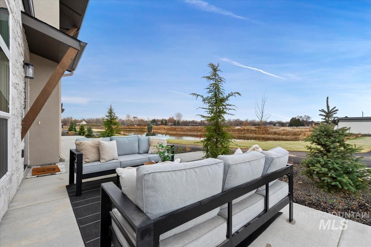 735 S Calhoun Ln, Star, Idaho 83669, 3 Bedrooms, 2.5 Bathrooms, Residential For Sale, Price $593,880,MLS 98971128