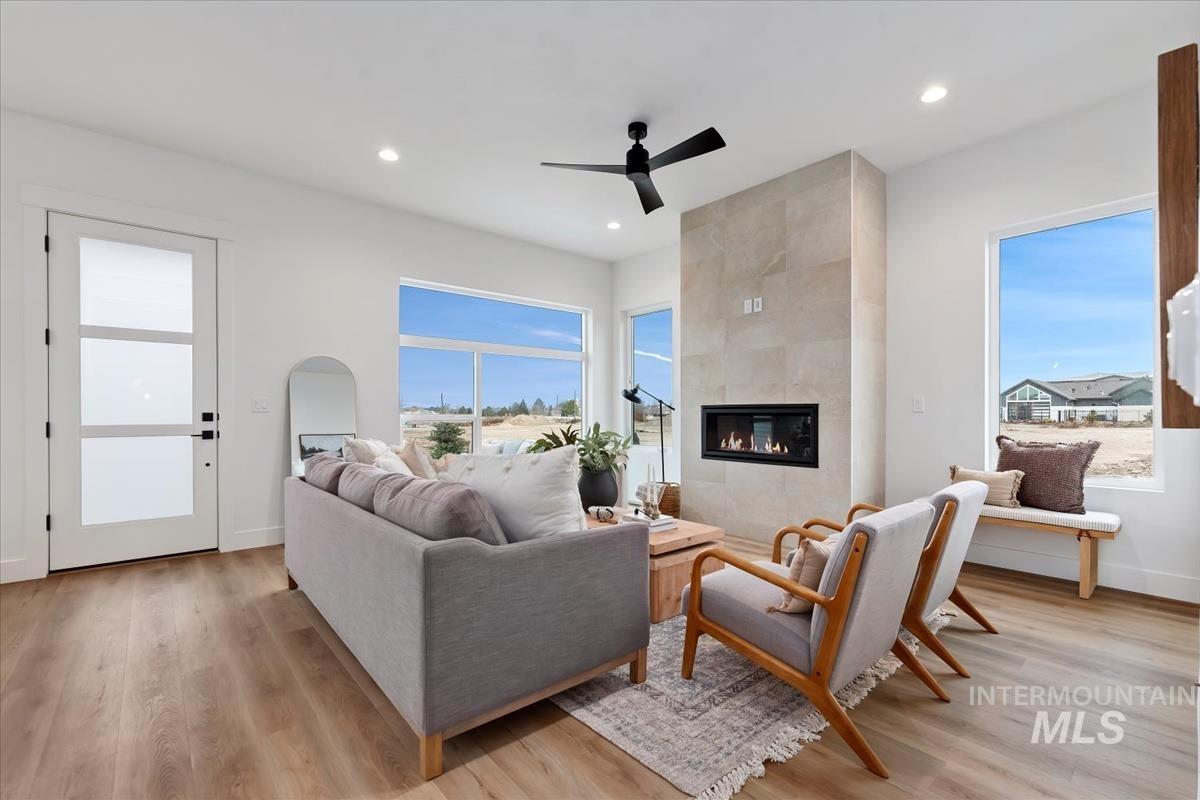 735 S Calhoun Ln, Star, Idaho 83669, 3 Bedrooms, 2.5 Bathrooms, Residential For Sale, Price $593,880,MLS 98971128