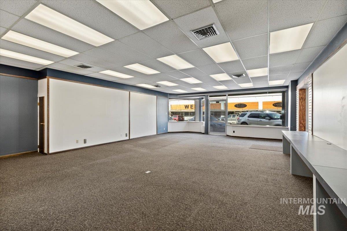 1005 & 1007 Main St, Buhl, Idaho 83316-1627, 3 Bedrooms, 16 Rooms, Business/Commercial For Sale, Price $439,900,MLS 98971129