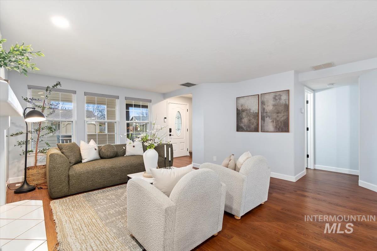 2948 W Gemstone Dr, Meridian, Idaho 83646, 4 Bedrooms, 2.5 Bathrooms, Residential For Sale, Price $499,900,MLS 98971131