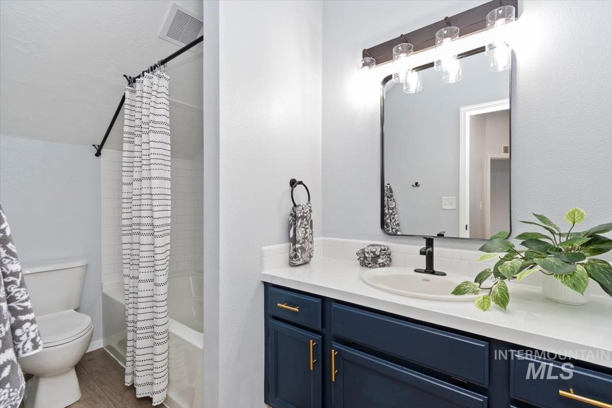 2948 W Gemstone Dr, Meridian, Idaho 83646, 4 Bedrooms, 2.5 Bathrooms, Residential For Sale, Price $499,900,MLS 98971131