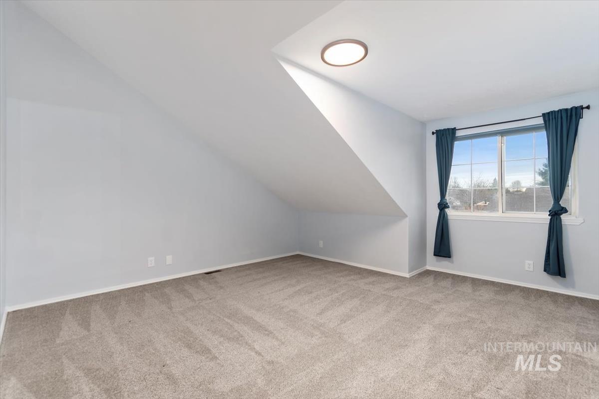 2948 W Gemstone Dr, Meridian, Idaho 83646, 4 Bedrooms, 2.5 Bathrooms, Residential For Sale, Price $499,900,MLS 98971131