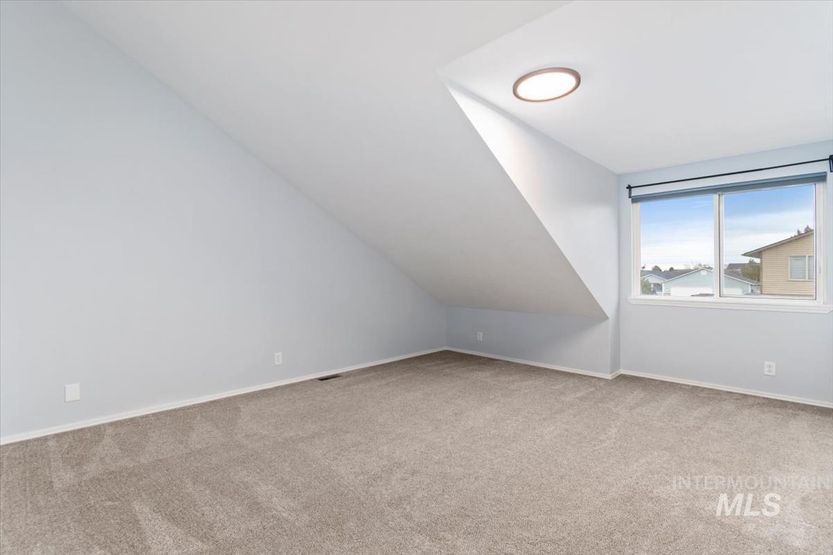 2948 W Gemstone Dr, Meridian, Idaho 83646, 4 Bedrooms, 2.5 Bathrooms, Residential For Sale, Price $499,900,MLS 98971131