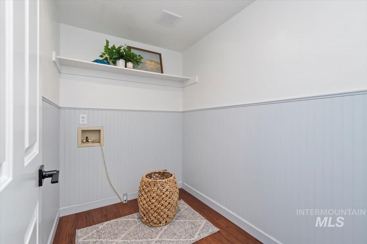 2948 W Gemstone Dr, Meridian, Idaho 83646, 4 Bedrooms, 2.5 Bathrooms, Residential For Sale, Price $499,900,MLS 98971131