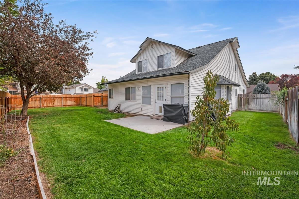 2948 W Gemstone Dr, Meridian, Idaho 83646, 4 Bedrooms, 2.5 Bathrooms, Residential For Sale, Price $499,900,MLS 98971131