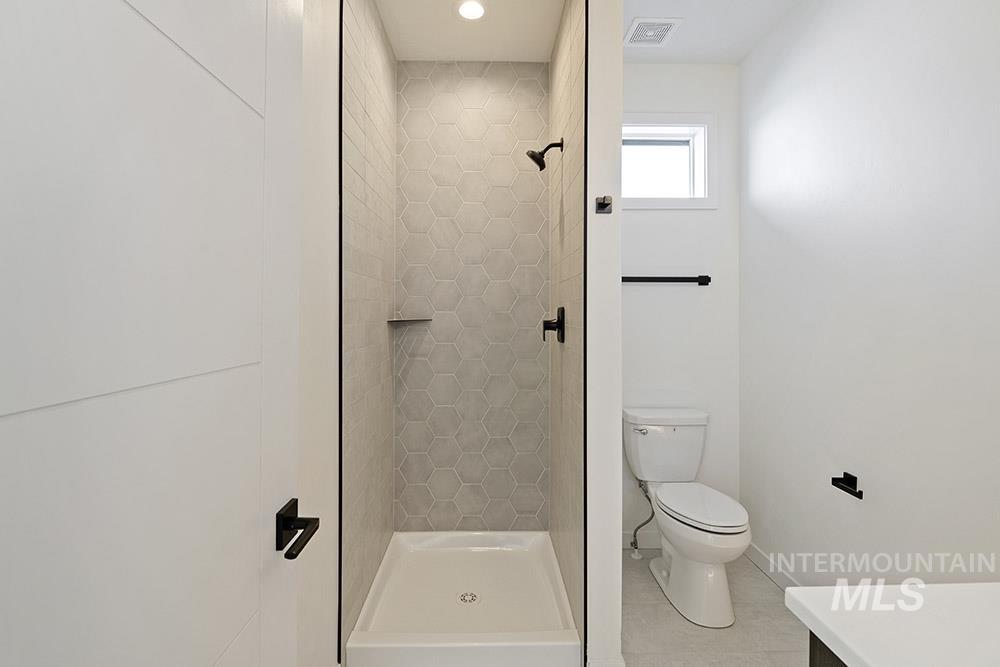 866 N Danville Ave, Eagle, Idaho 83616, 4 Bedrooms, 3 Bathrooms, Residential For Sale, Price $1,174,900, 98971135