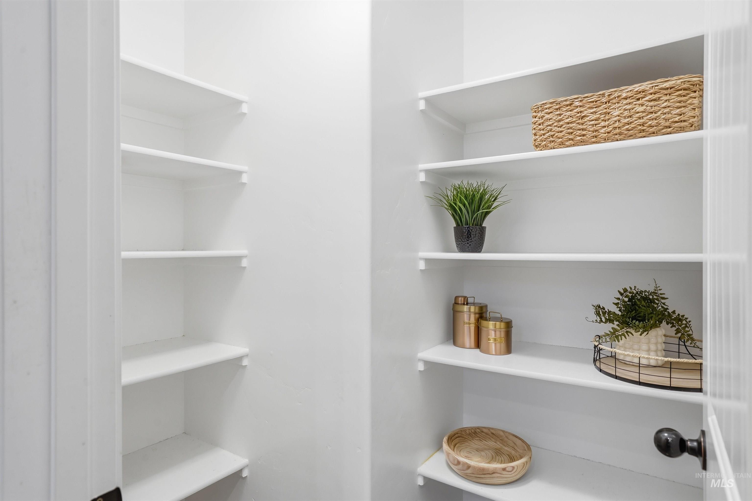 5697 W Combermere Dr, Eagle, Idaho 83616-4983, 3 Bedrooms, 2 Bathrooms, Residential For Sale, Price $625,000,MLS 98971137