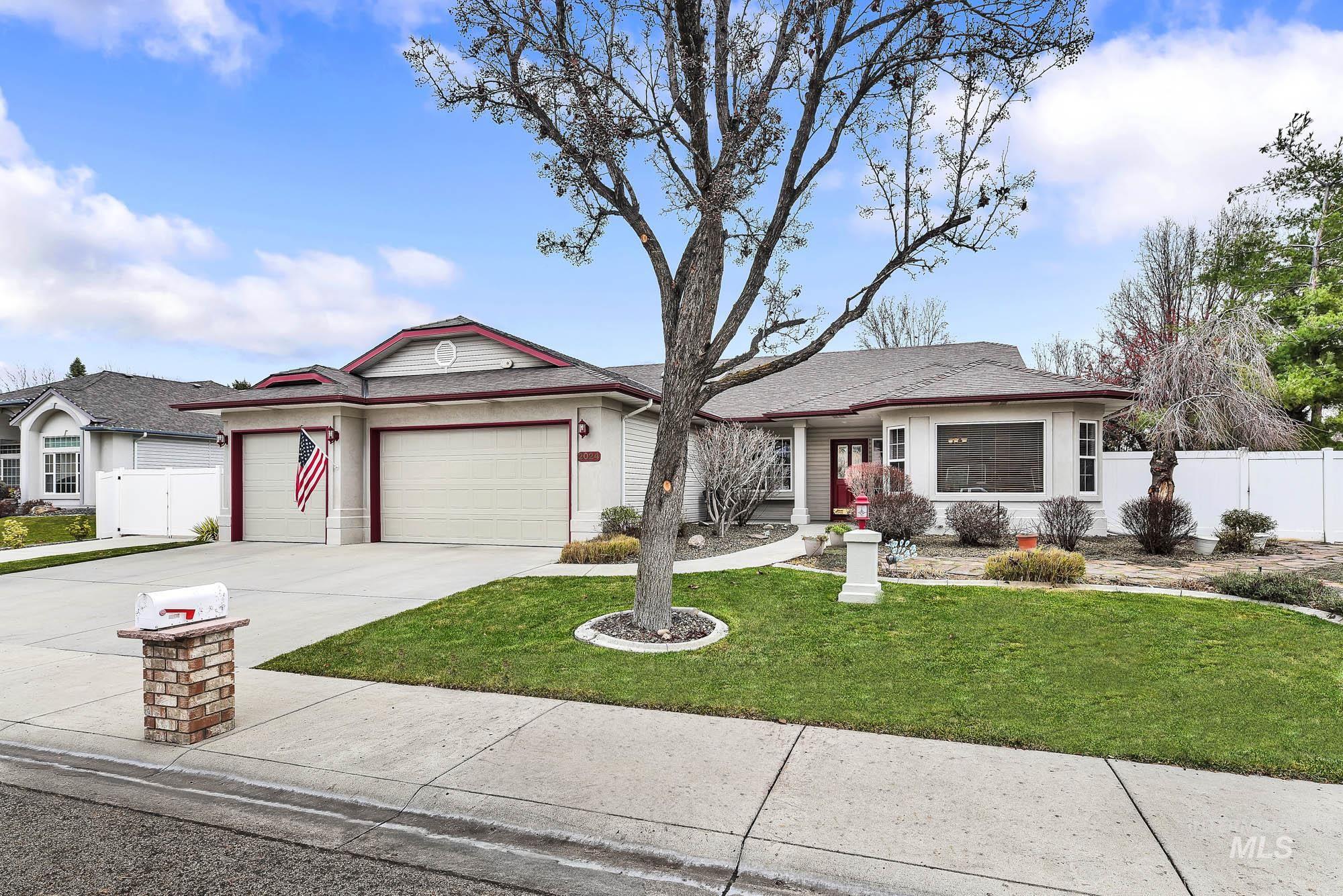 2024 SE 3rd Way, Meridian, Idaho 83642, 3 Bedrooms, 2 Bathrooms, Residential For Sale, Price $675,000, 98971141
