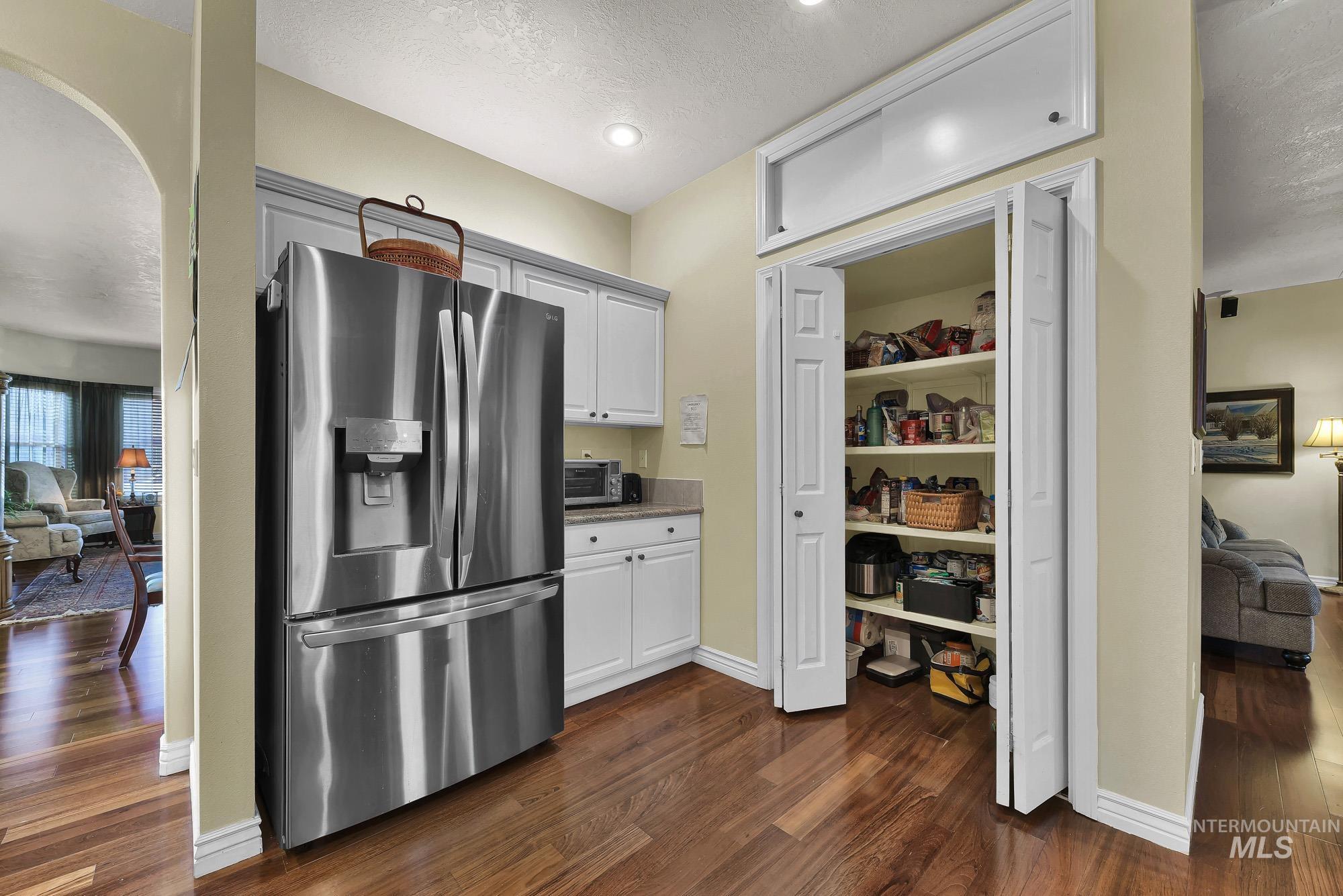 2024 SE 3rd Way, Meridian, Idaho 83642, 3 Bedrooms, 2 Bathrooms, Residential For Sale, Price $675,000, 98971141