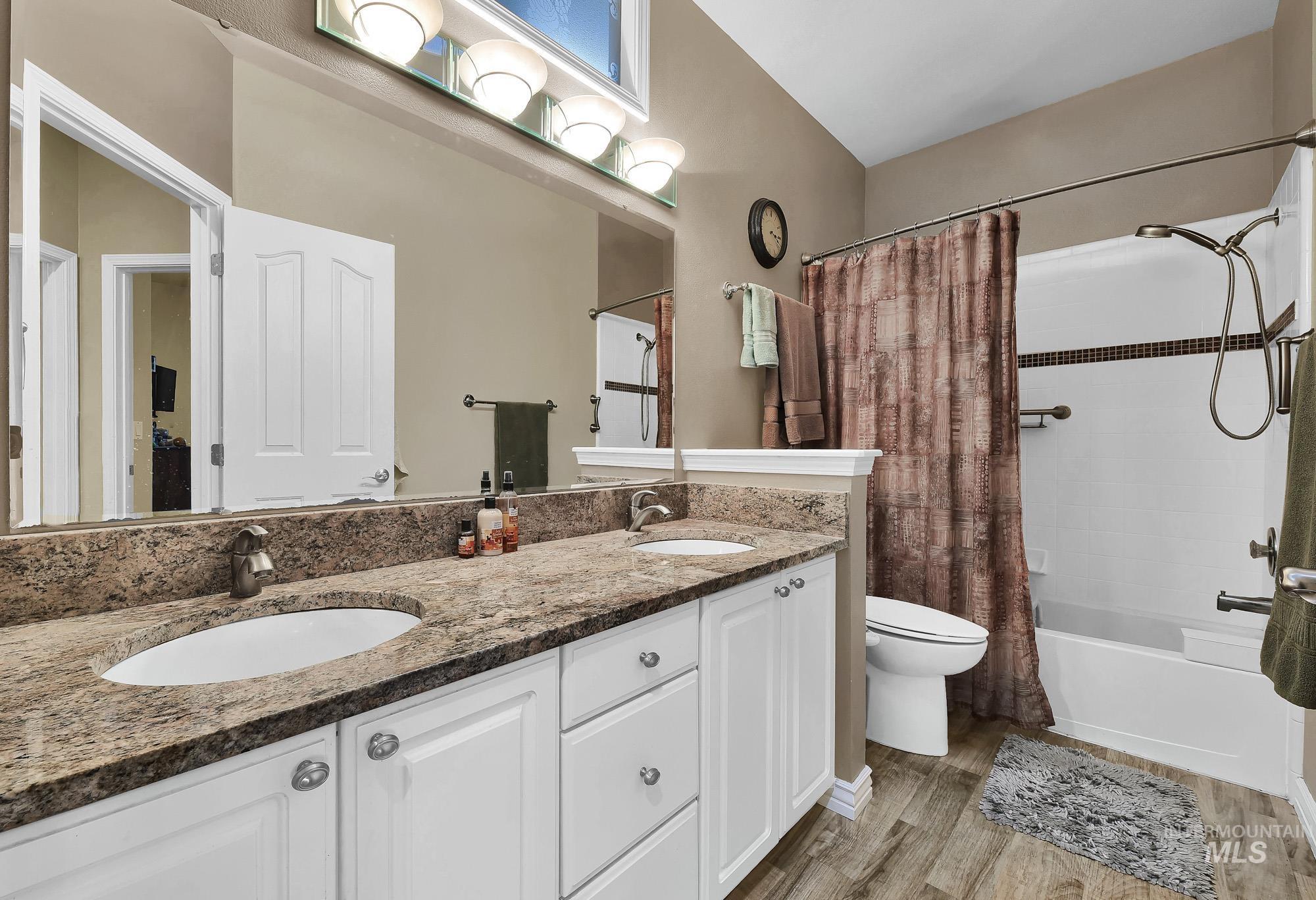 2024 SE 3rd Way, Meridian, Idaho 83642, 3 Bedrooms, 2 Bathrooms, Residential For Sale, Price $675,000, 98971141