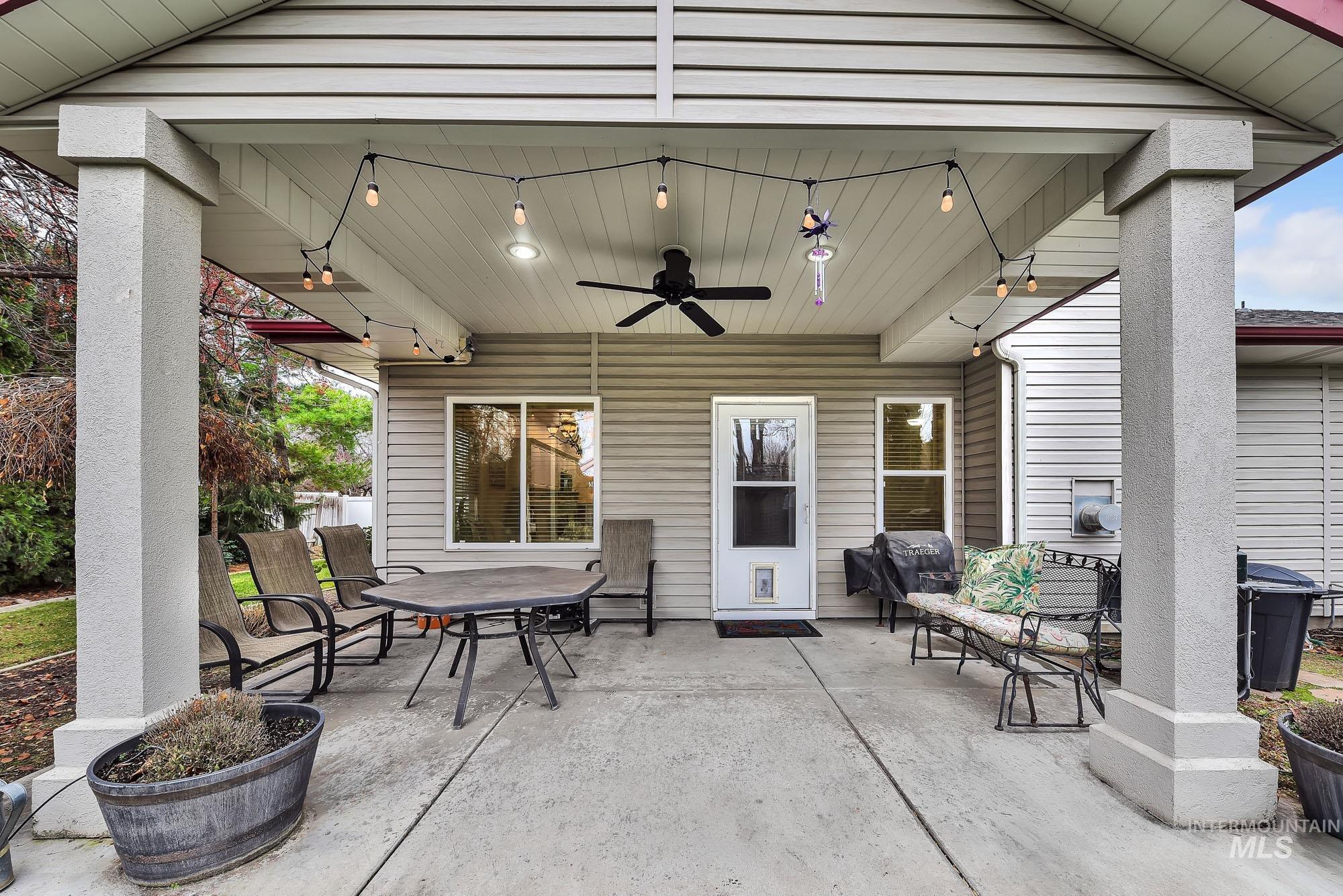 2024 SE 3rd Way, Meridian, Idaho 83642, 3 Bedrooms, 2 Bathrooms, Residential For Sale, Price $675,000, 98971141