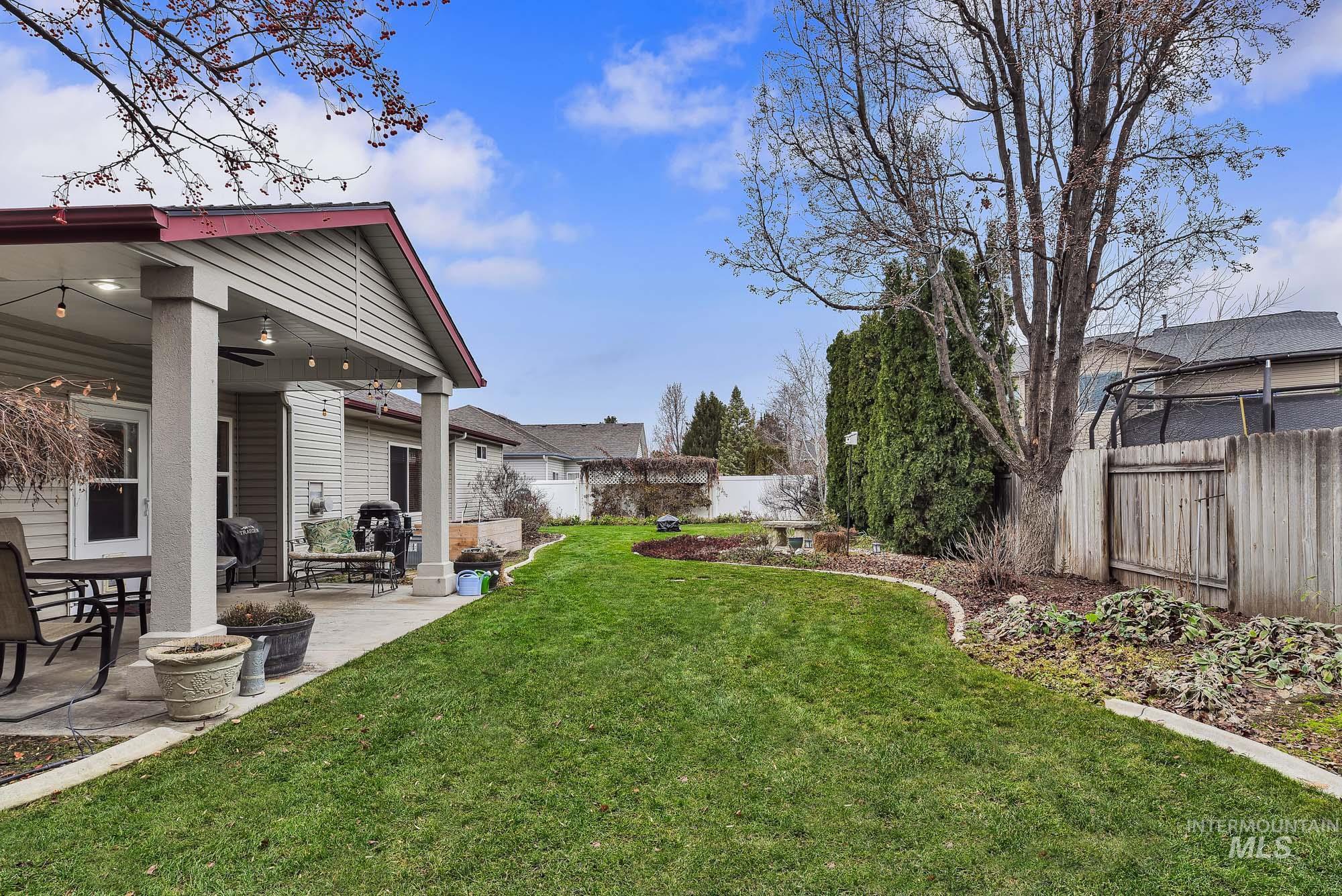 2024 SE 3rd Way, Meridian, Idaho 83642, 3 Bedrooms, 2 Bathrooms, Residential For Sale, Price $675,000, 98971141