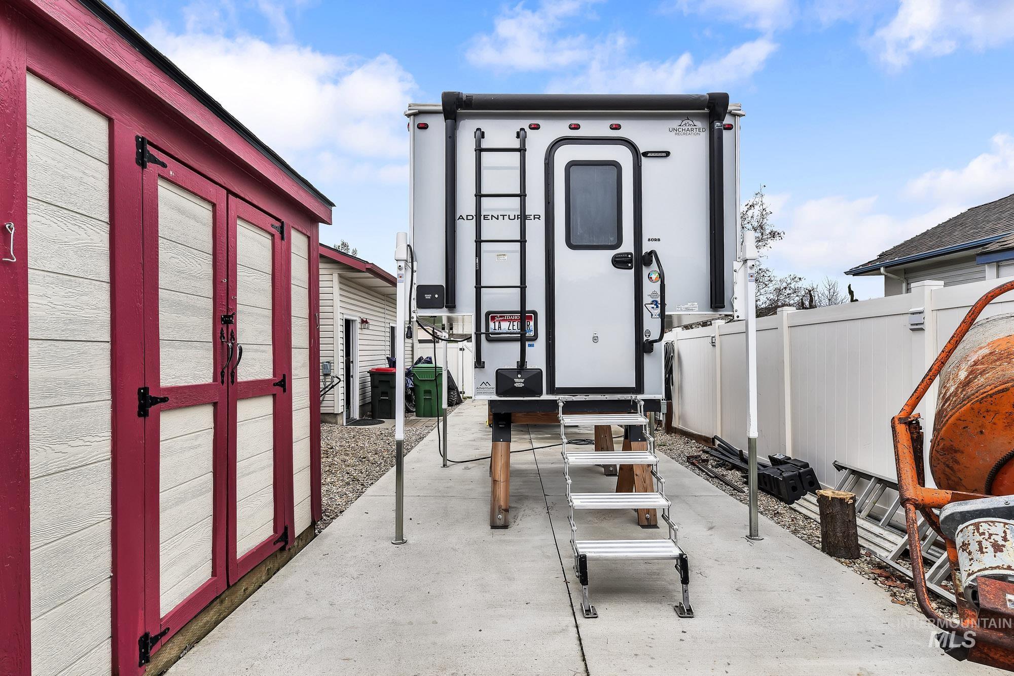 2024 SE 3rd Way, Meridian, Idaho 83642, 3 Bedrooms, 2 Bathrooms, Residential For Sale, Price $675,000, 98971141