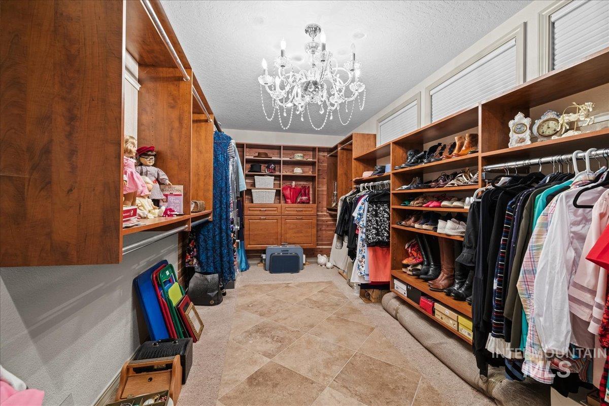 11485 Lewis Ln, Nampa, Idaho 83686, 3 Bedrooms, 2.5 Bathrooms, Residential For Sale, Price $1,425,000,MLS 98971143