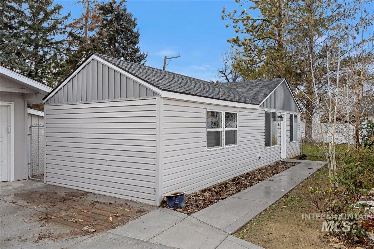 711 E Ave D, Jerome, Idaho 83338, 2 Bedrooms, 1 Bathroom, Residential For Sale, Price $320,000, 98971144