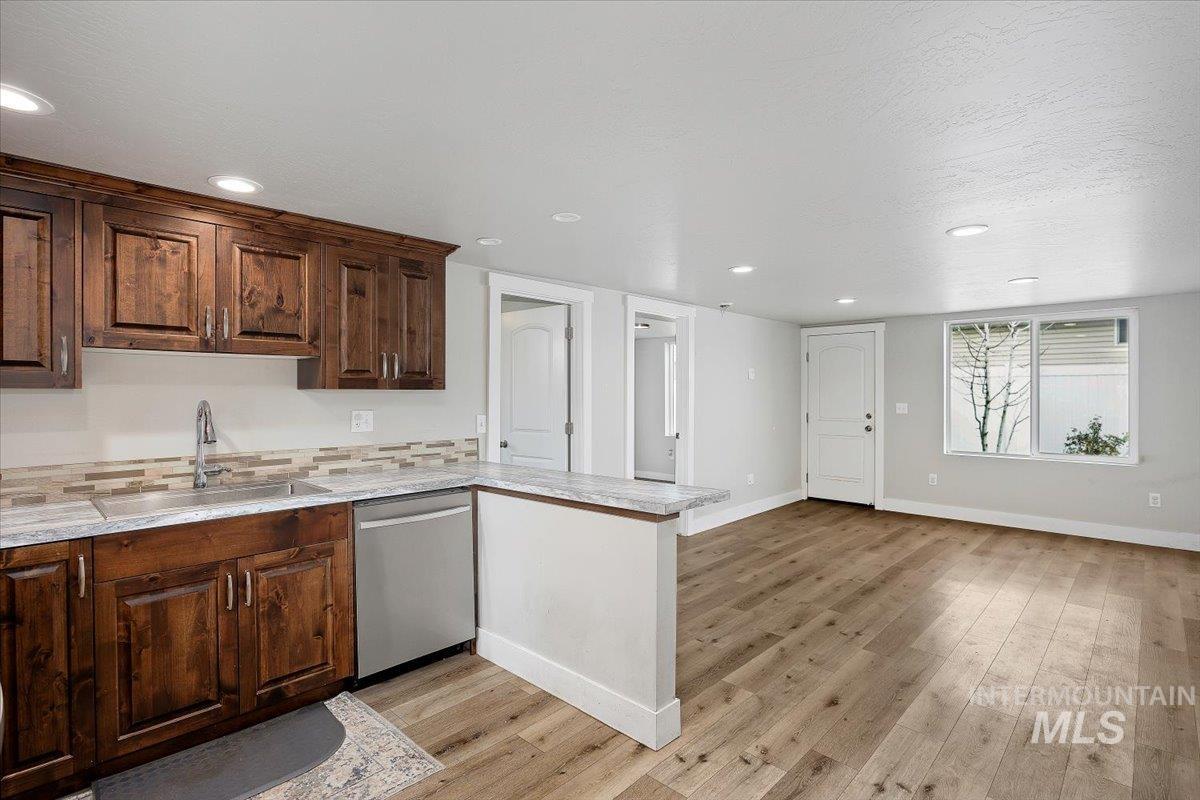 711 E Ave D, Jerome, Idaho 83338, 2 Bedrooms, 1 Bathroom, Residential For Sale, Price $320,000, 98971144