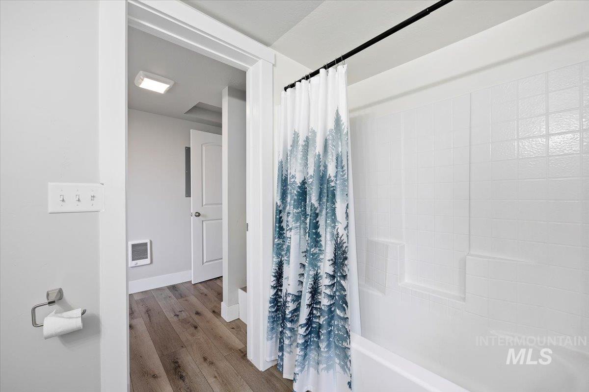 711 E Ave D, Jerome, Idaho 83338, 2 Bedrooms, 1 Bathroom, Residential For Sale, Price $320,000, 98971144