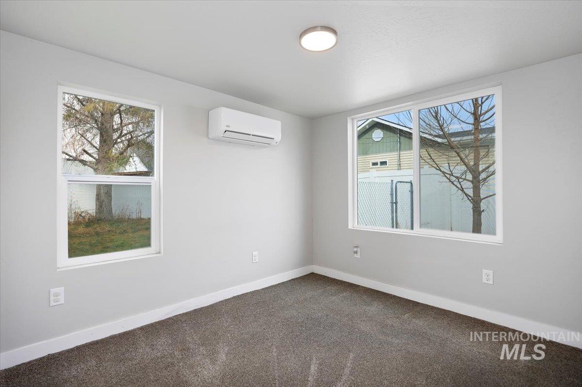 711 E Ave D, Jerome, Idaho 83338, 2 Bedrooms, 1 Bathroom, Residential For Sale, Price $320,000, 98971144