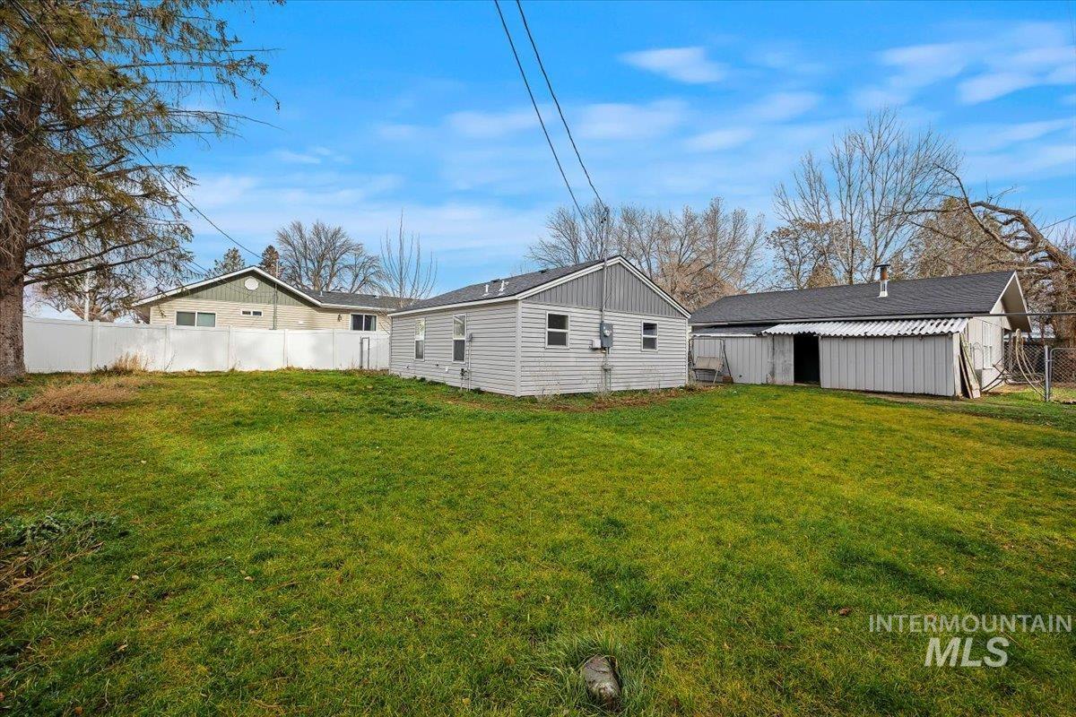 711 E Ave D, Jerome, Idaho 83338, 2 Bedrooms, 1 Bathroom, Residential For Sale, Price $320,000, 98971144