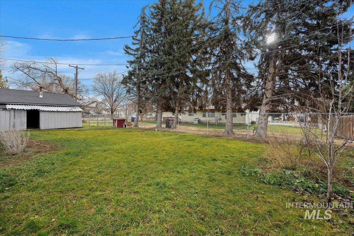 711 E Ave D, Jerome, Idaho 83338, 2 Bedrooms, 1 Bathroom, Residential For Sale, Price $320,000, 98971144