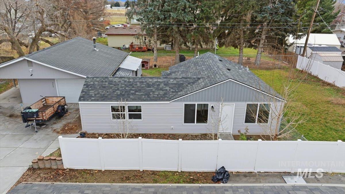 711 E Ave D, Jerome, Idaho 83338, 2 Bedrooms, 1 Bathroom, Residential For Sale, Price $320,000, 98971144