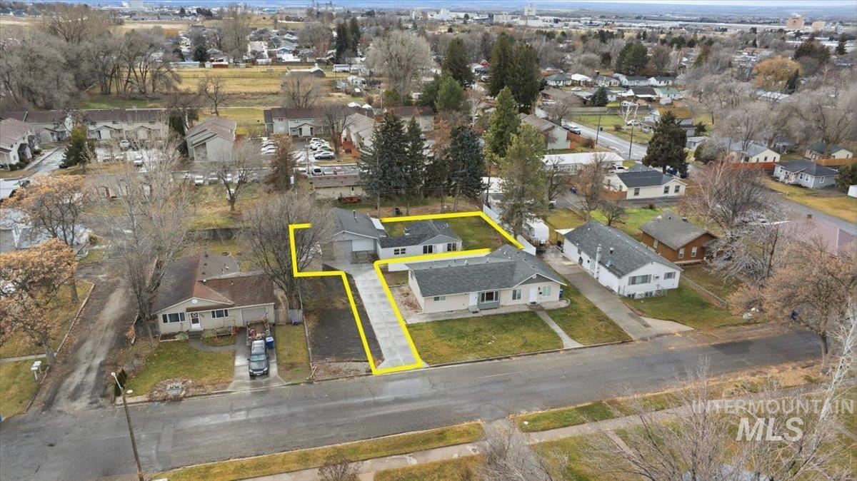 711 E Ave D, Jerome, Idaho 83338, 2 Bedrooms, 1 Bathroom, Residential For Sale, Price $320,000, 98971144