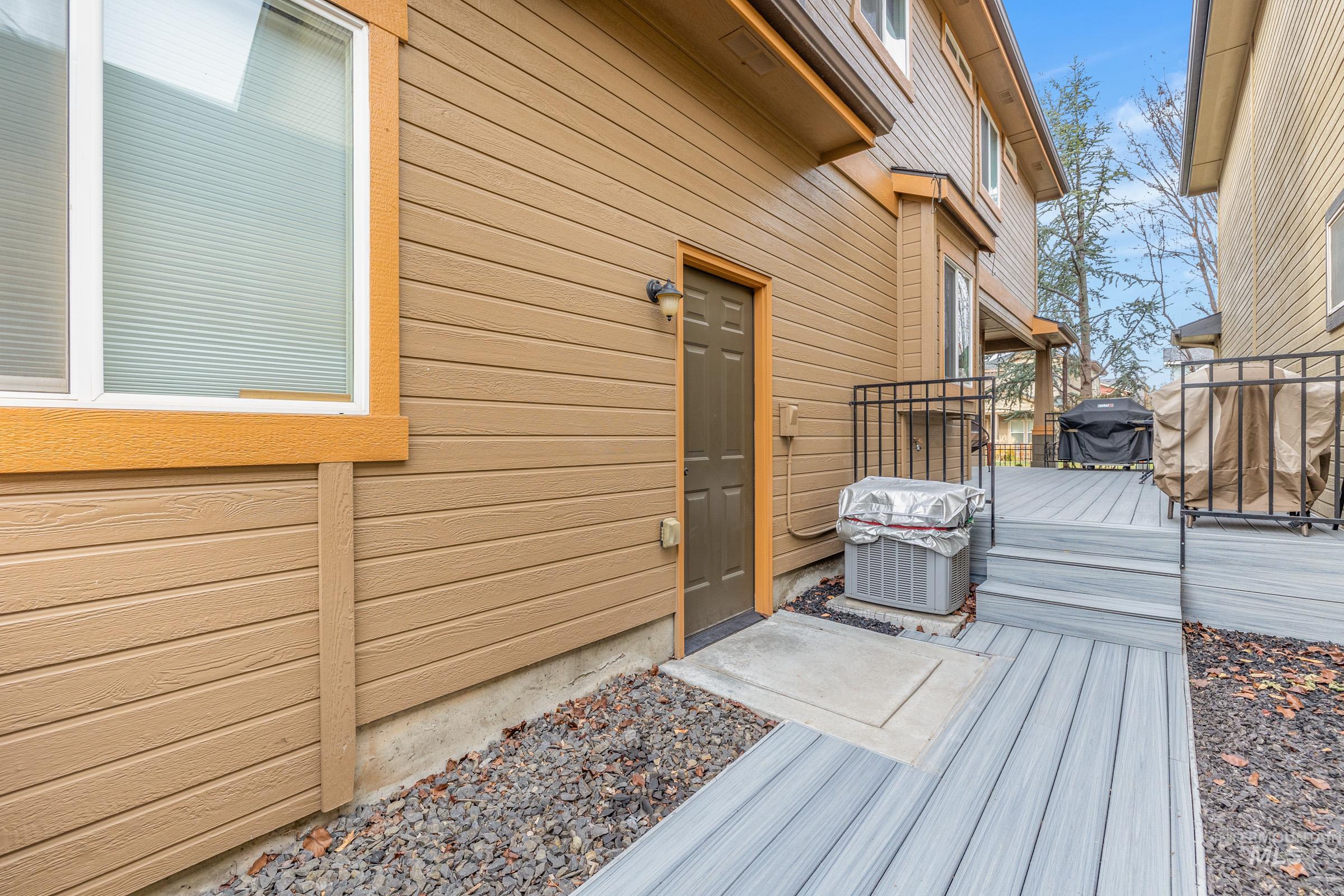 6756 S Talasi, Boise, Idaho 83709-8031, 3 Bedrooms, 2.5 Bathrooms, Residential For Sale, Price $533,000, 98971145