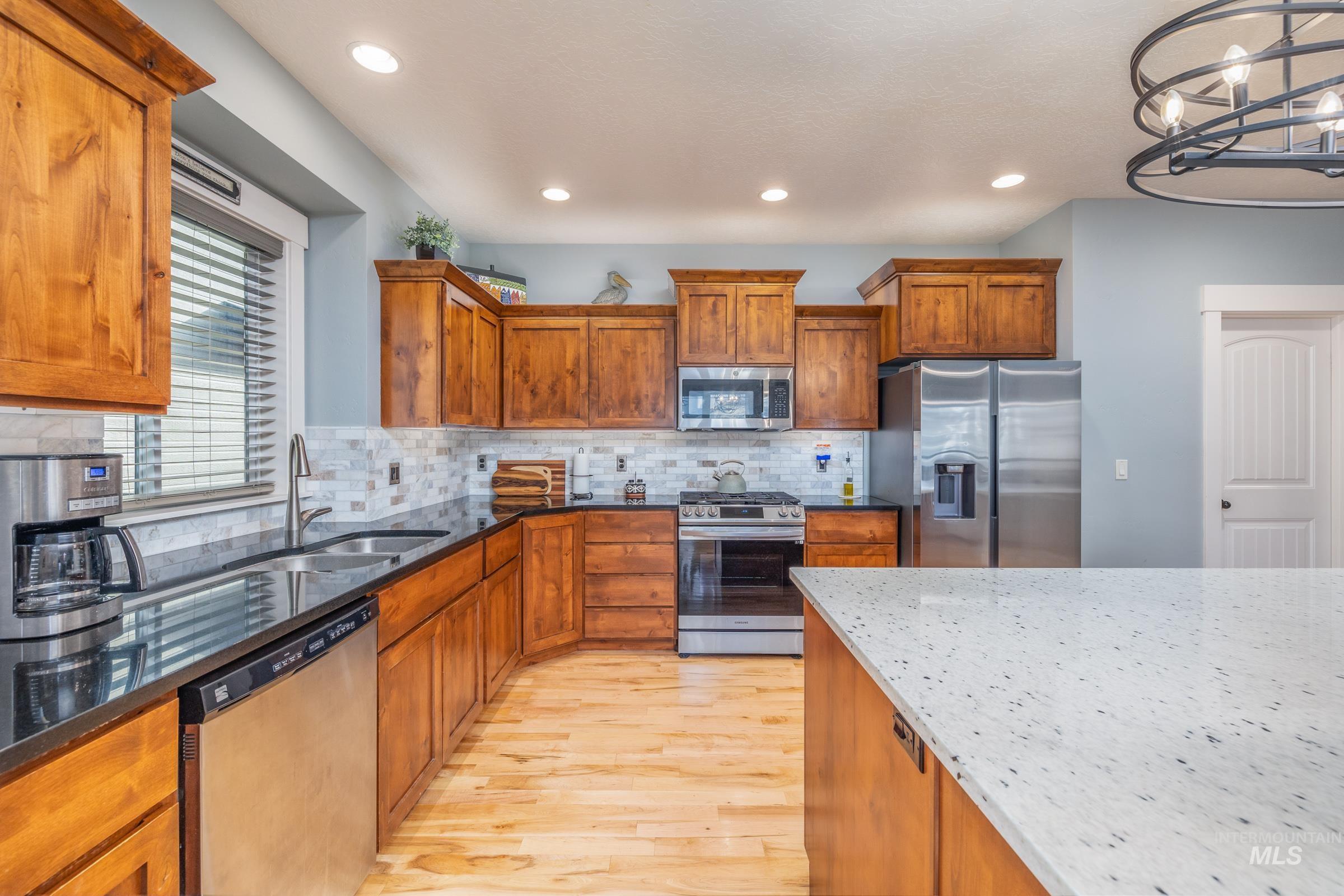 6756 S Talasi, Boise, Idaho 83709-8031, 3 Bedrooms, 2.5 Bathrooms, Residential For Sale, Price $540,000, 98971145