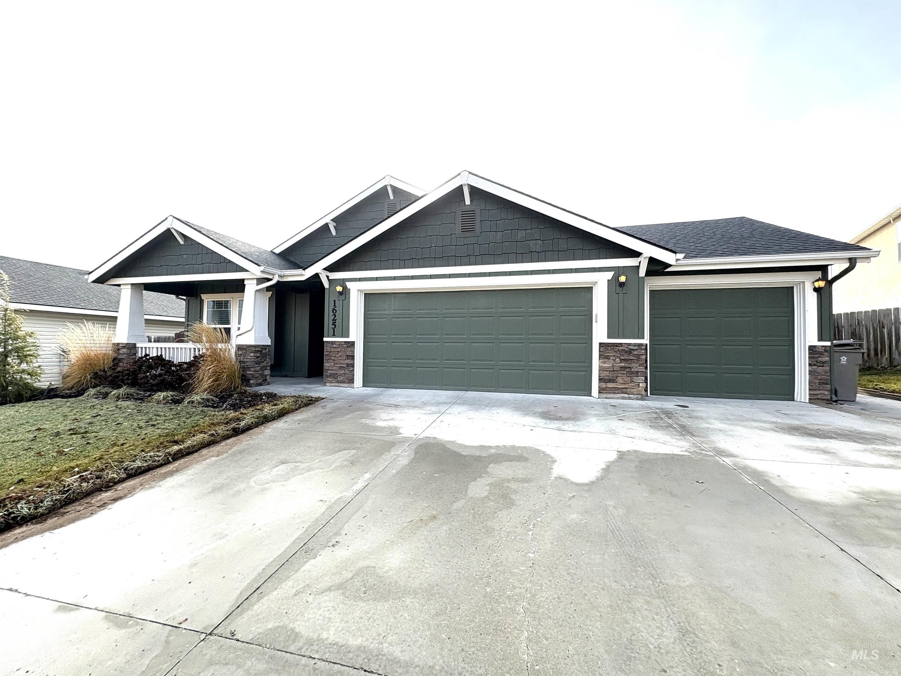 16251 Copperridge Way, Caldwell, Idaho 83607, 3 Bedrooms, 2 Bathrooms, Residential For Sale, Price $399,000,MLS 98971147