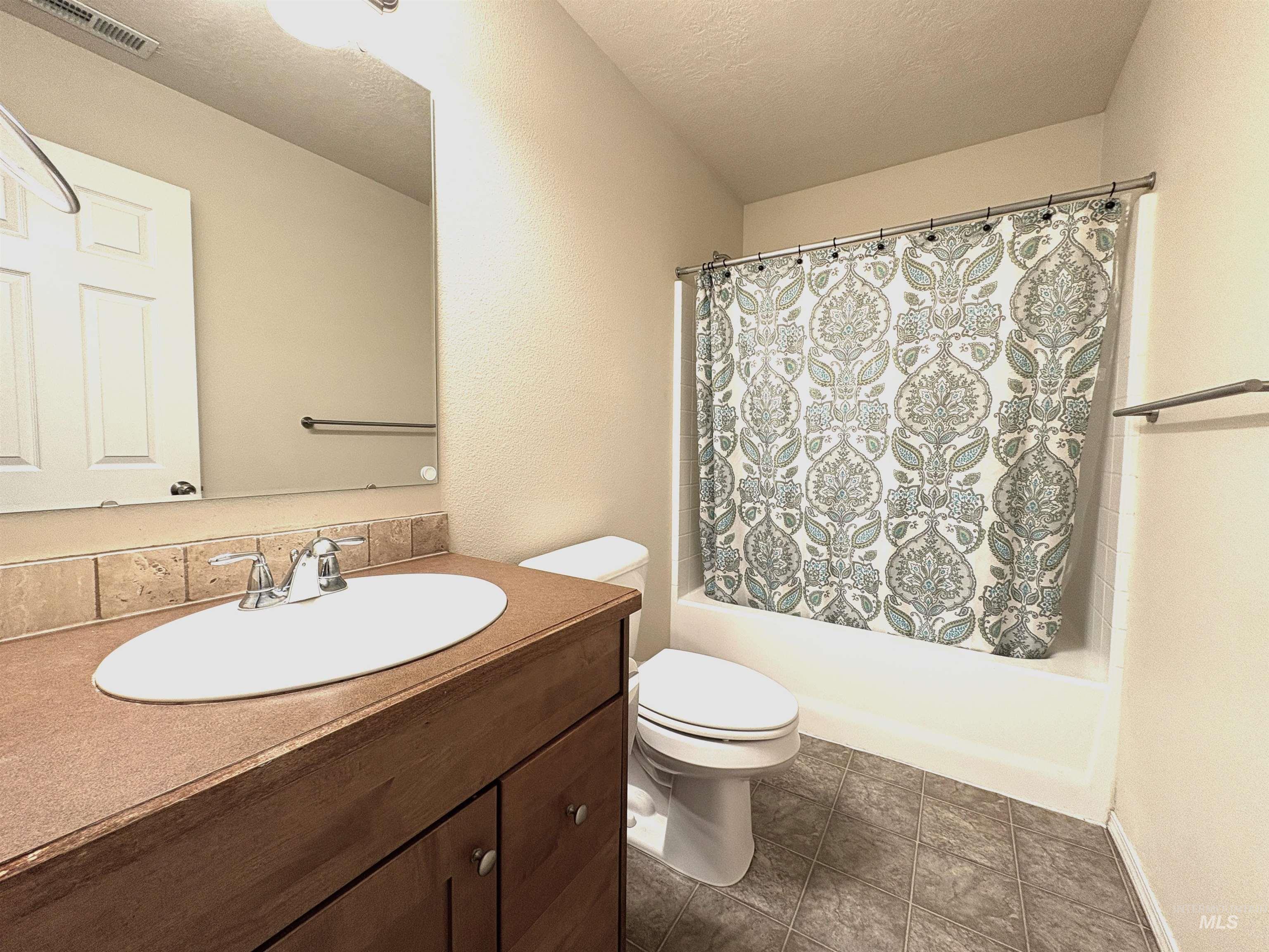 16251 Copperridge Way, Caldwell, Idaho 83607, 3 Bedrooms, 2 Bathrooms, Residential For Sale, Price $399,000,MLS 98971147