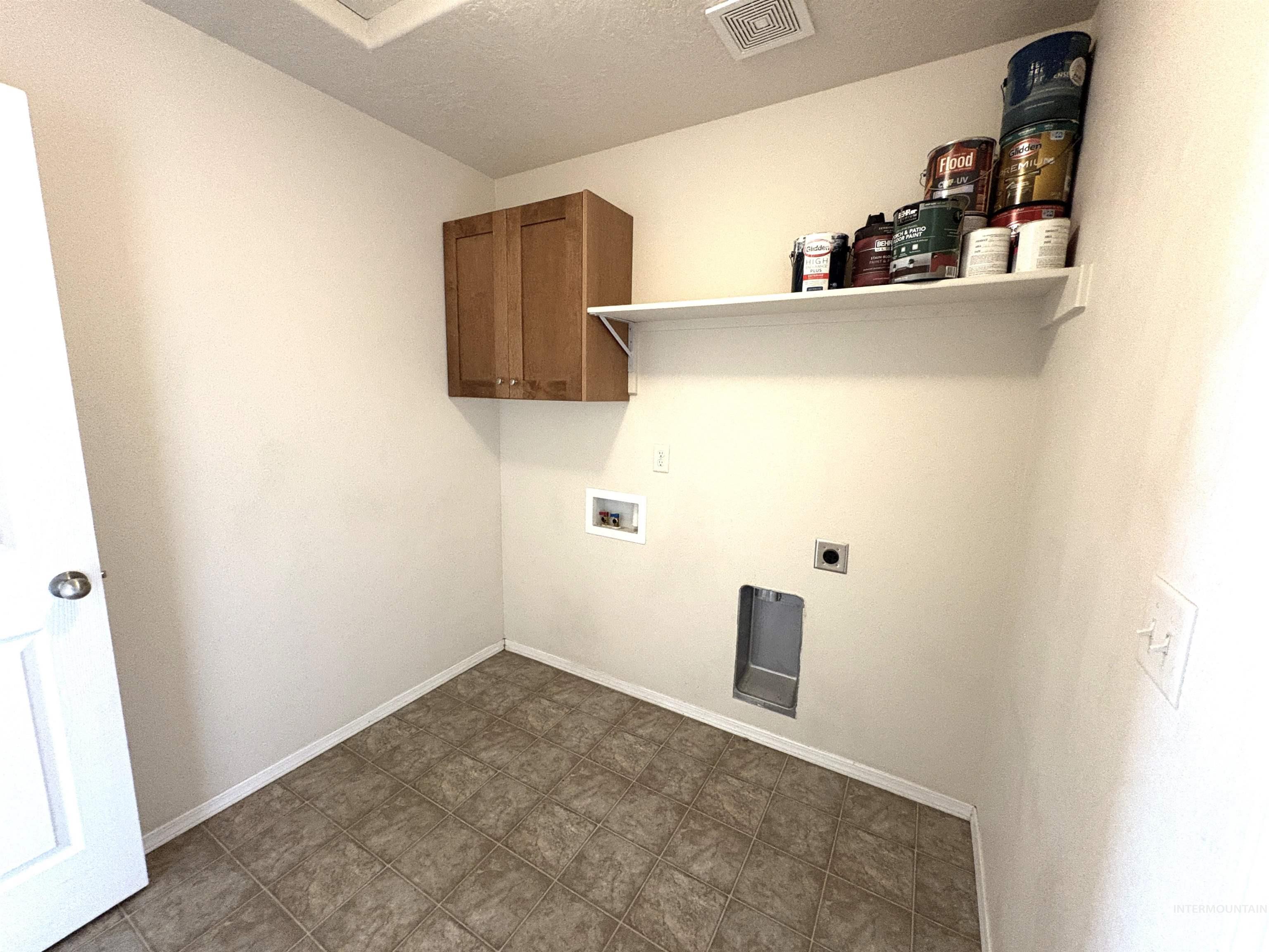 16251 Copperridge Way, Caldwell, Idaho 83607, 3 Bedrooms, 2 Bathrooms, Residential For Sale, Price $399,000,MLS 98971147