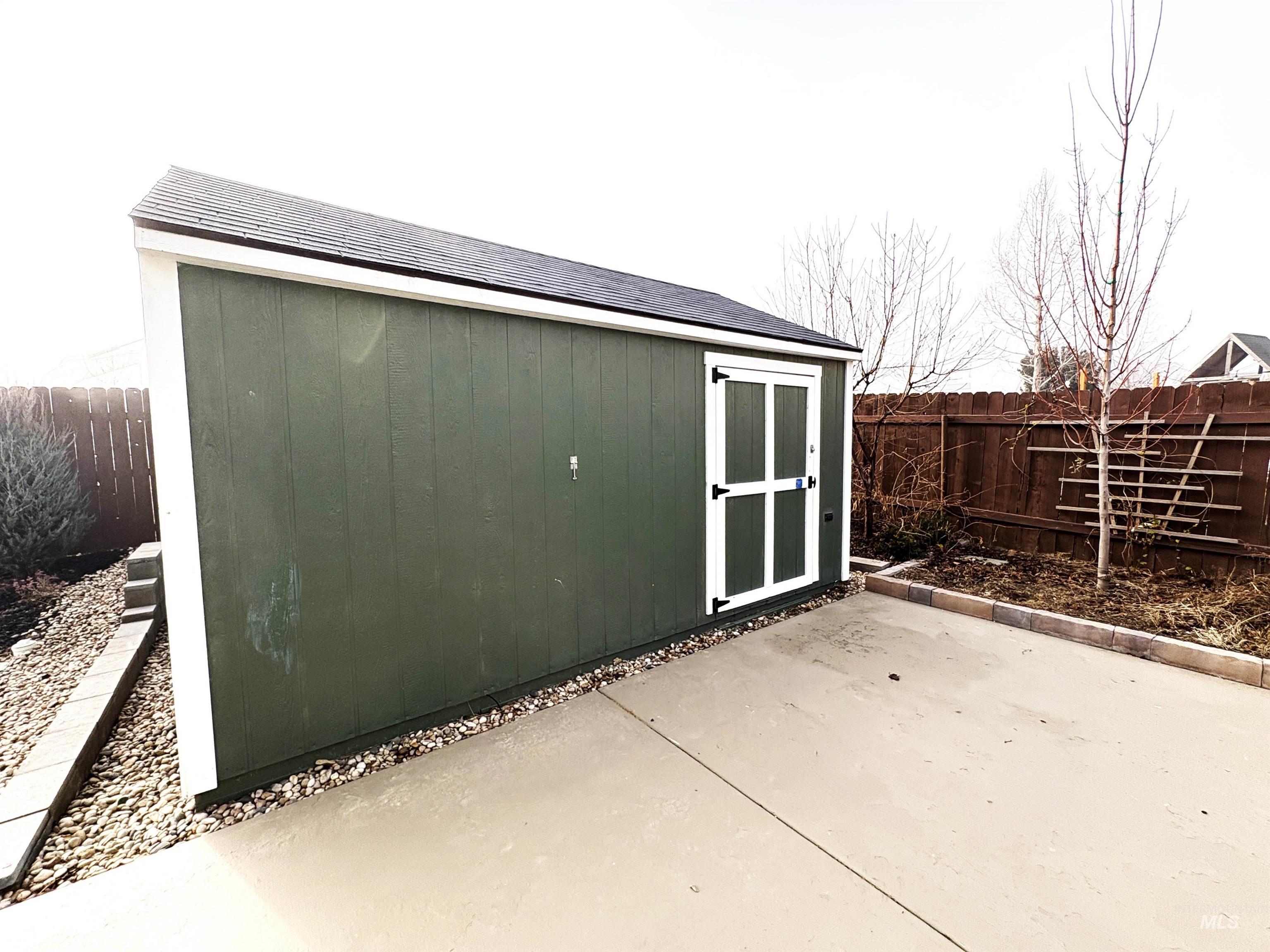 16251 Copperridge Way, Caldwell, Idaho 83607, 3 Bedrooms, 2 Bathrooms, Residential For Sale, Price $399,000,MLS 98971147