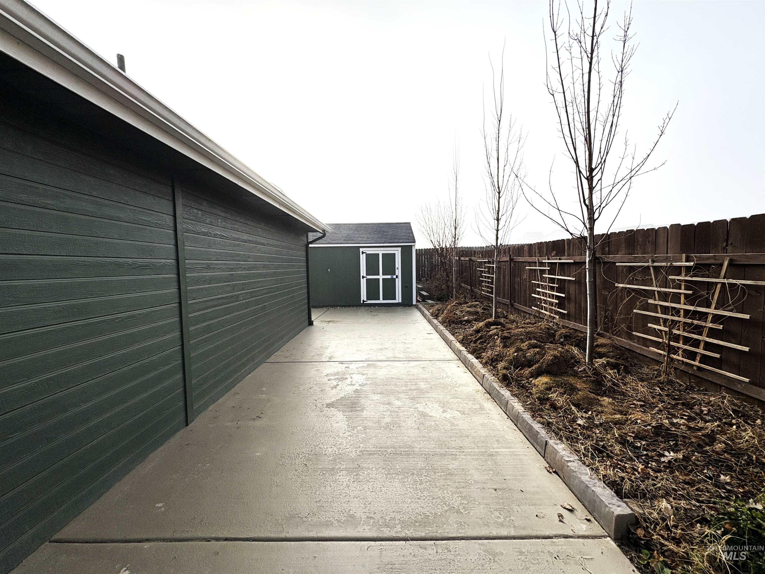 16251 Copperridge Way, Caldwell, Idaho 83607, 3 Bedrooms, 2 Bathrooms, Residential For Sale, Price $399,000,MLS 98971147