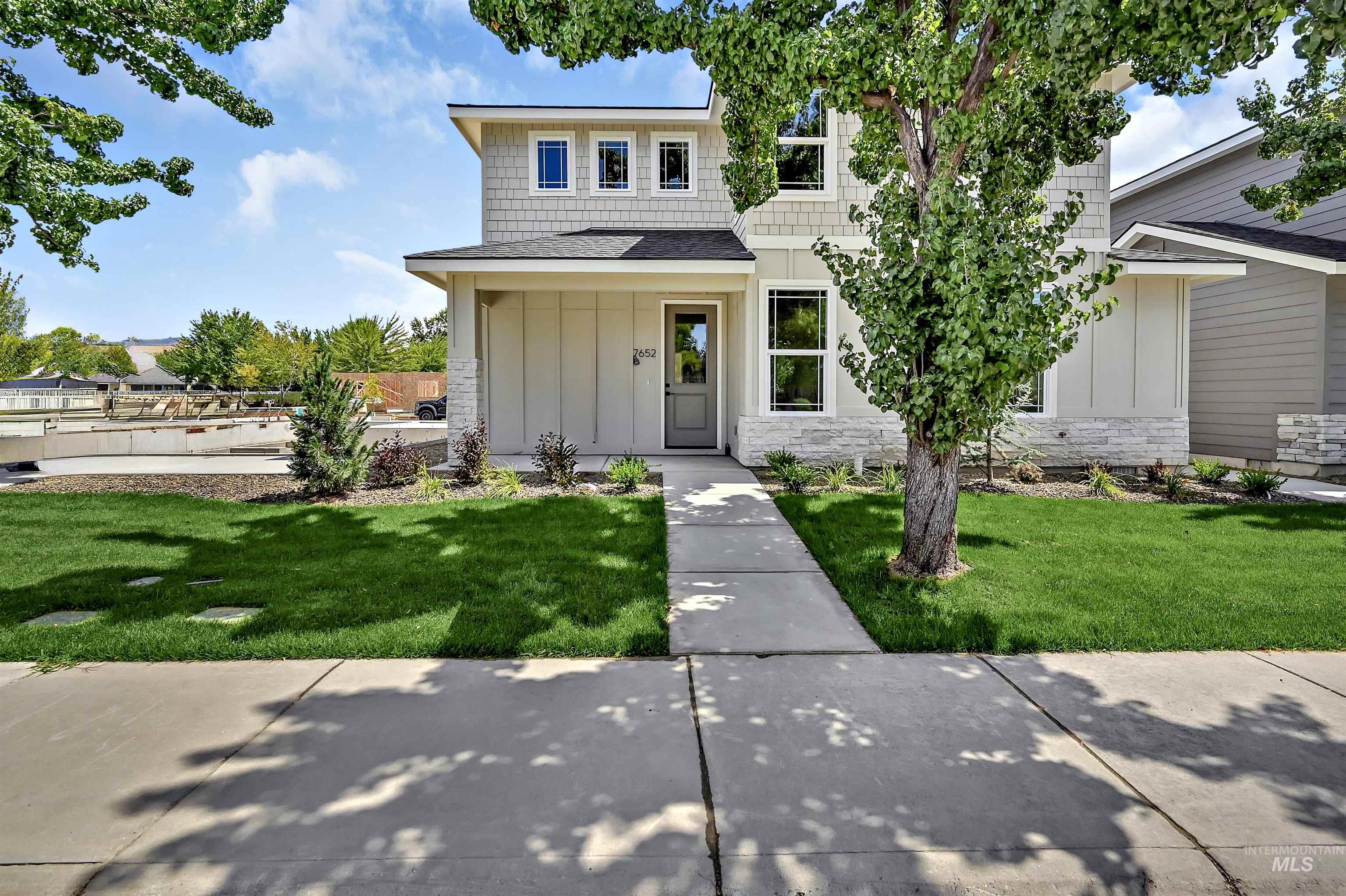 7652 N Ferris Ave, Boise, Idaho 83714, 3 Bedrooms, 2.5 Bathrooms, Residential For Sale, Price $555,900, 98971148