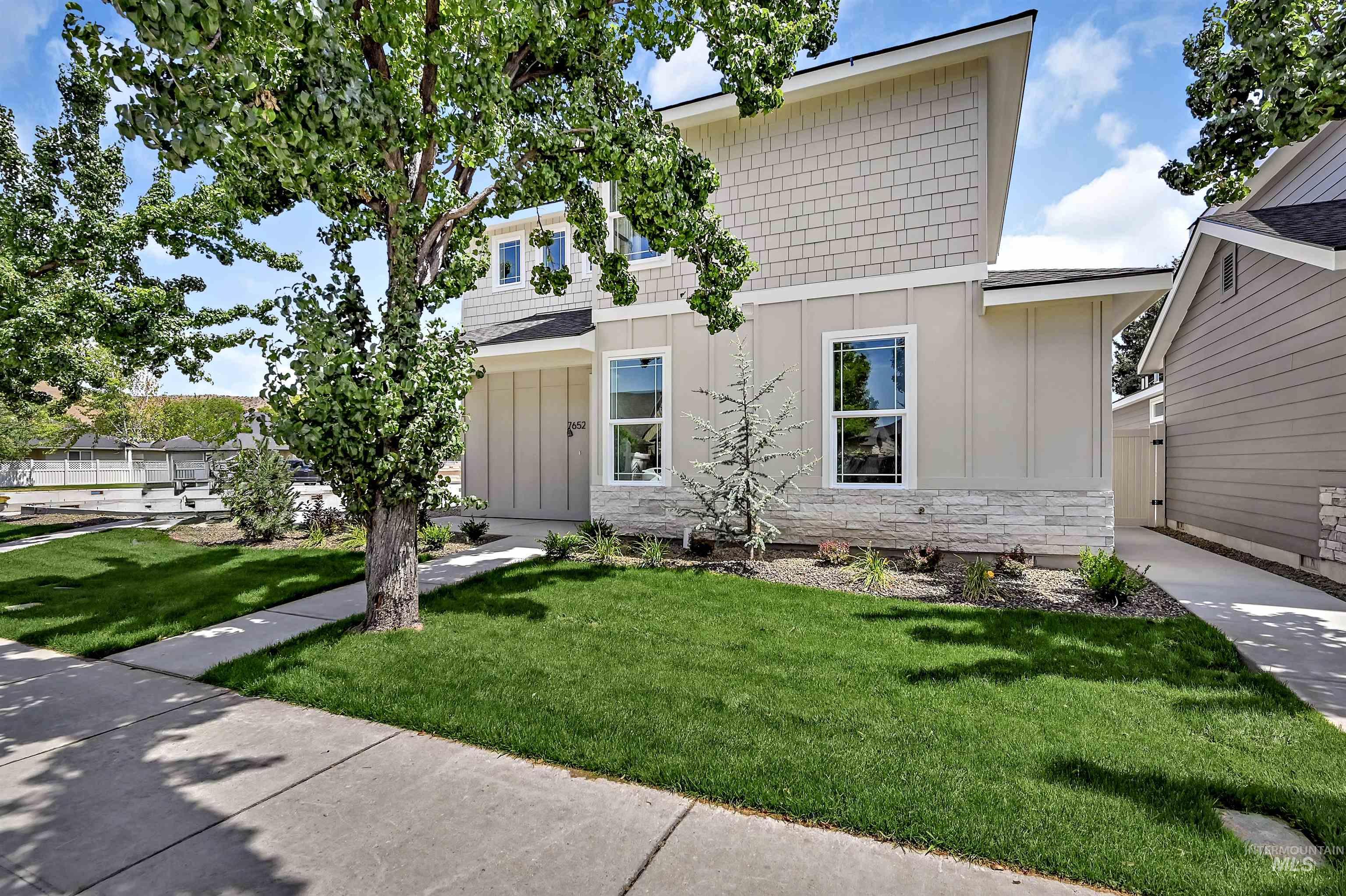7652 N Ferris Ave, Boise, Idaho 83714, 3 Bedrooms, 2.5 Bathrooms, Residential For Sale, Price $555,900, 98971148